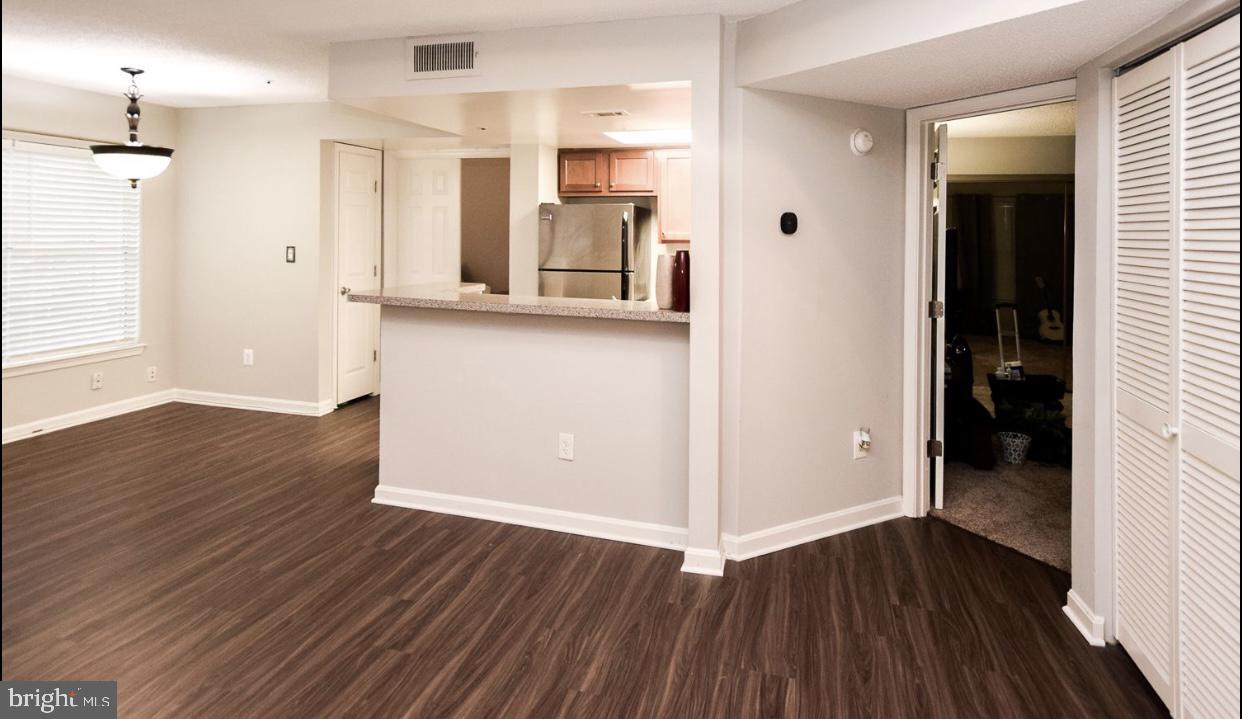 VISTAS AT LAKE ARBOR - Residential