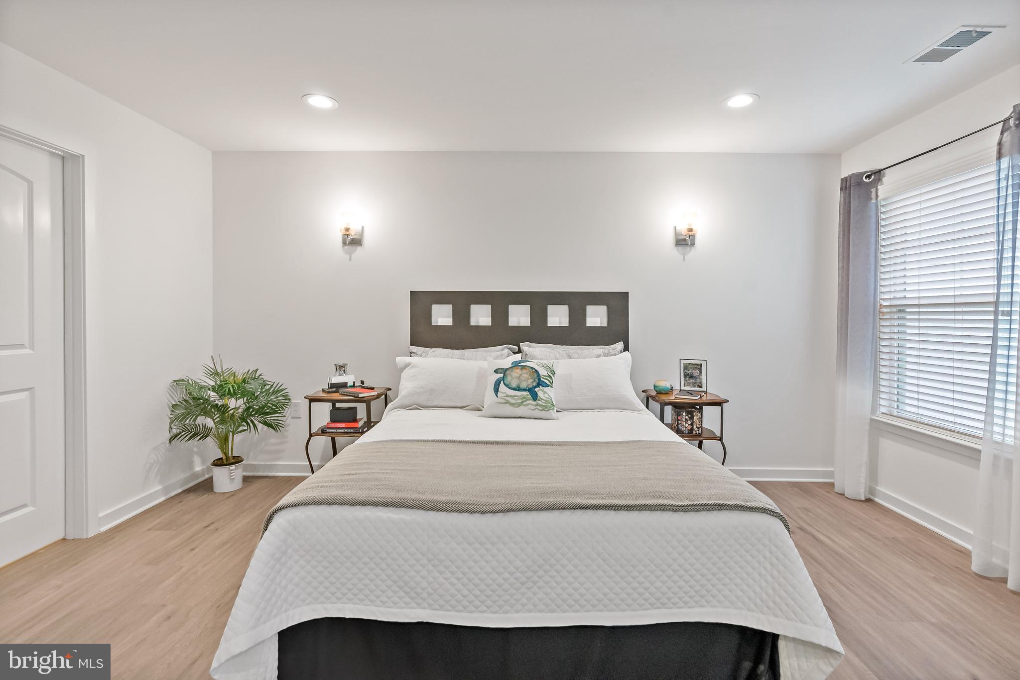 CARDINAL POINTE - Residential