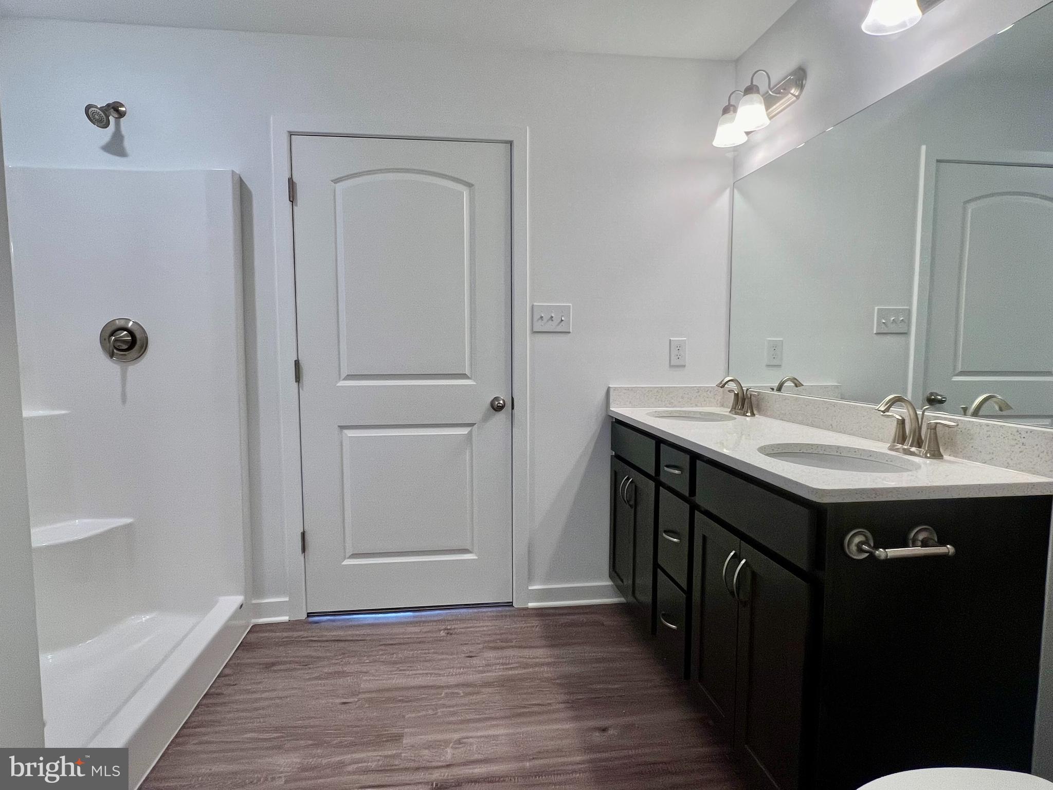 CARDINAL POINTE - Residential