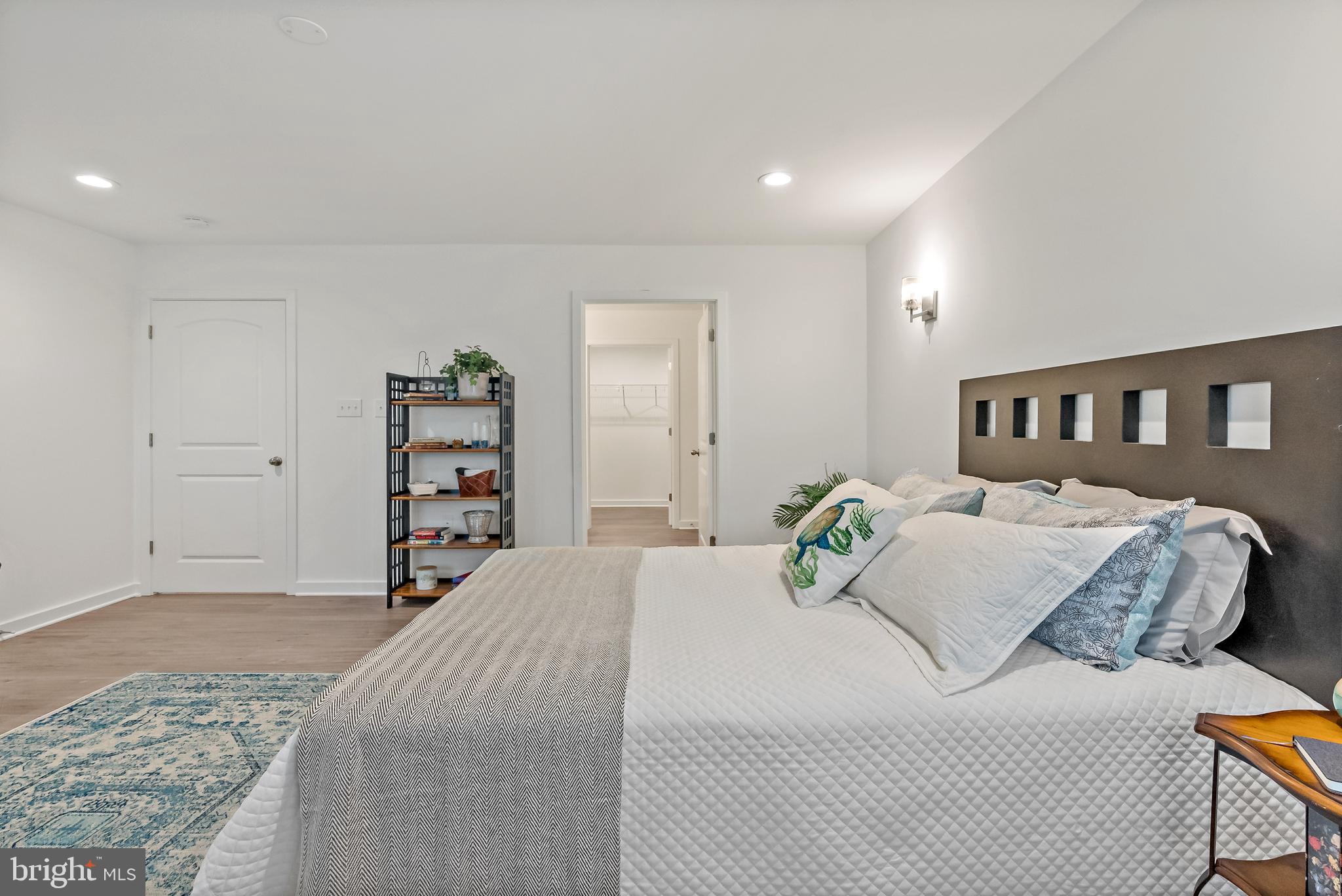 CARDINAL POINTE - Residential