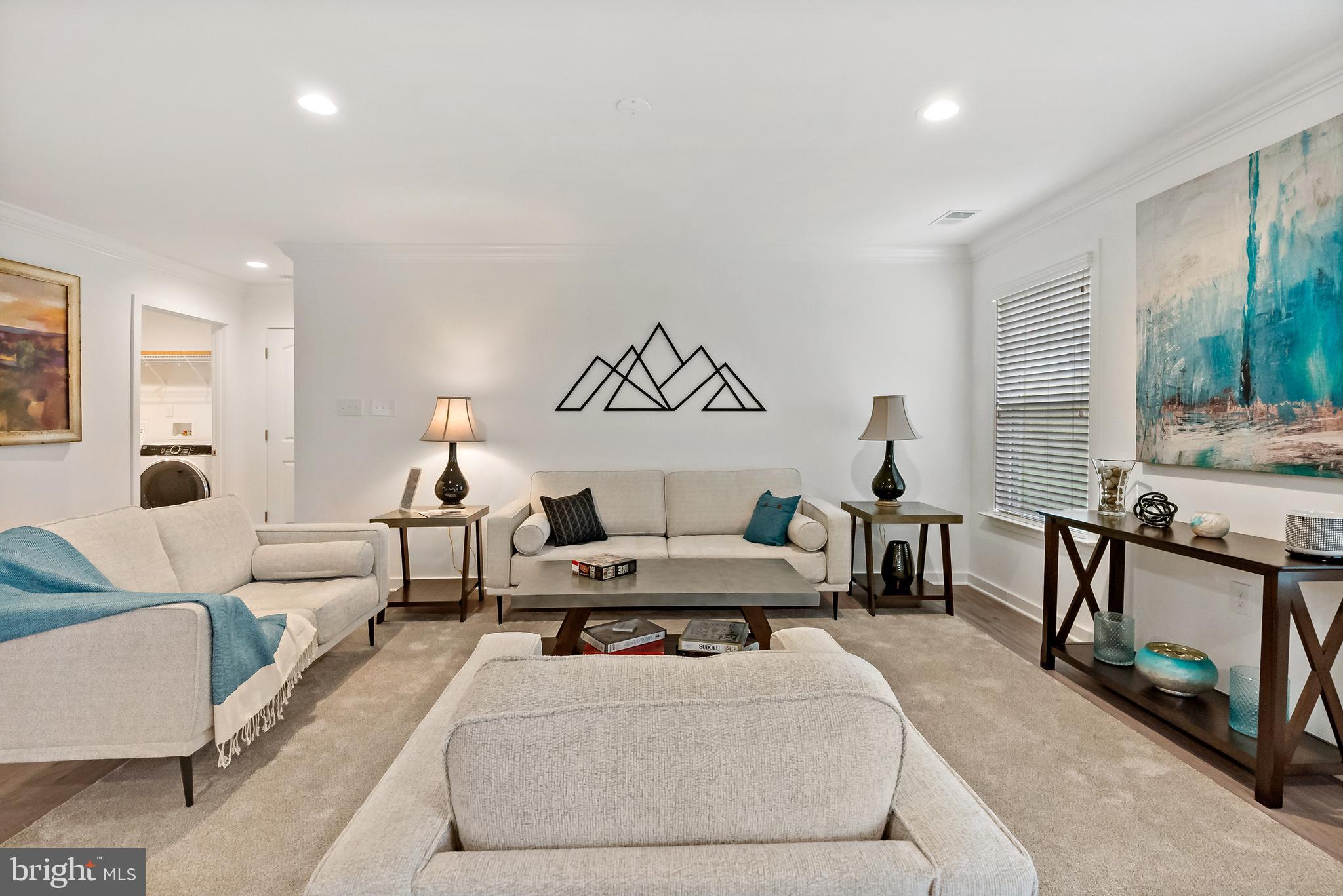 CARDINAL POINTE - Residential