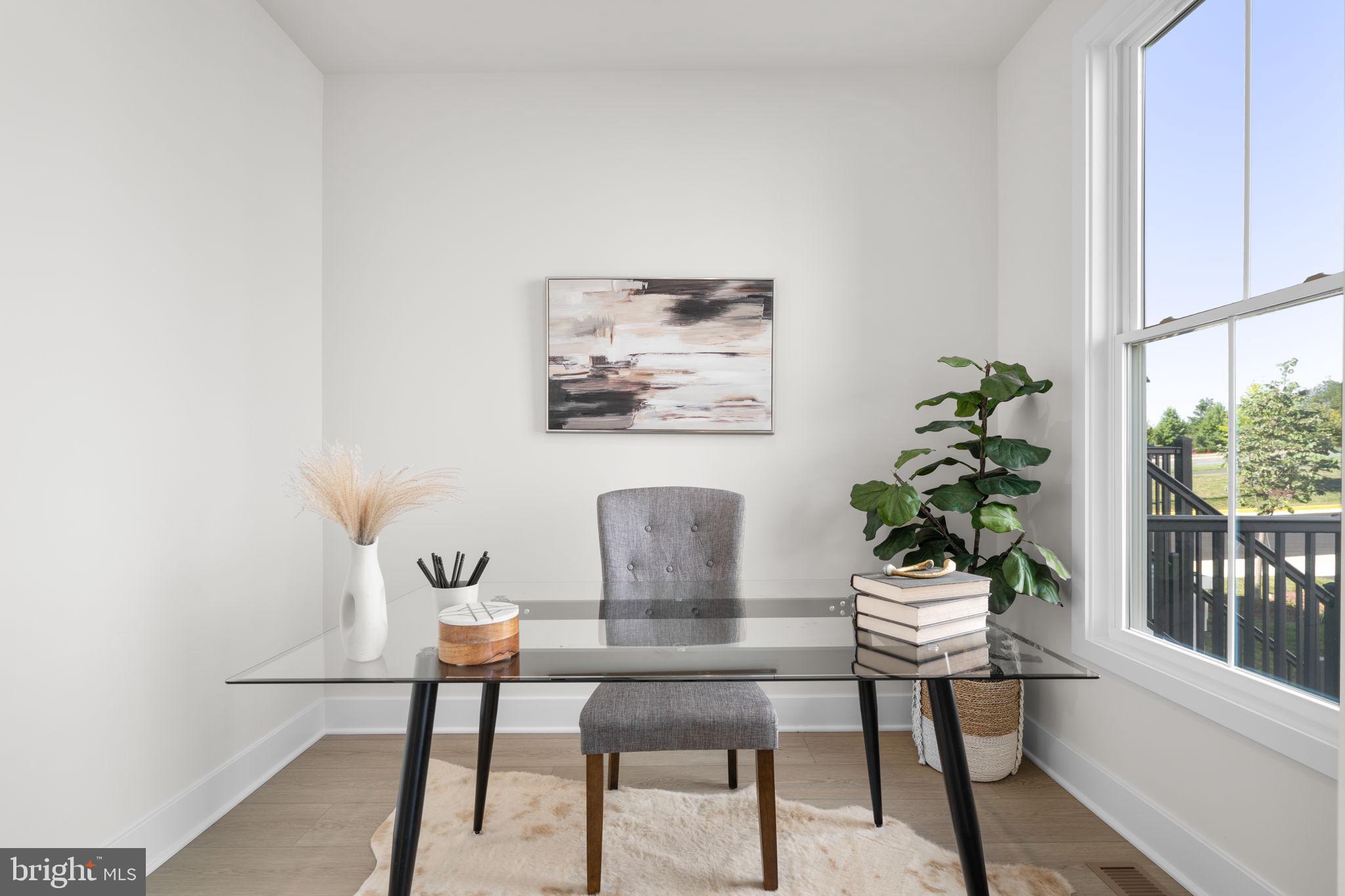 LEXINGTON 7 - Residential