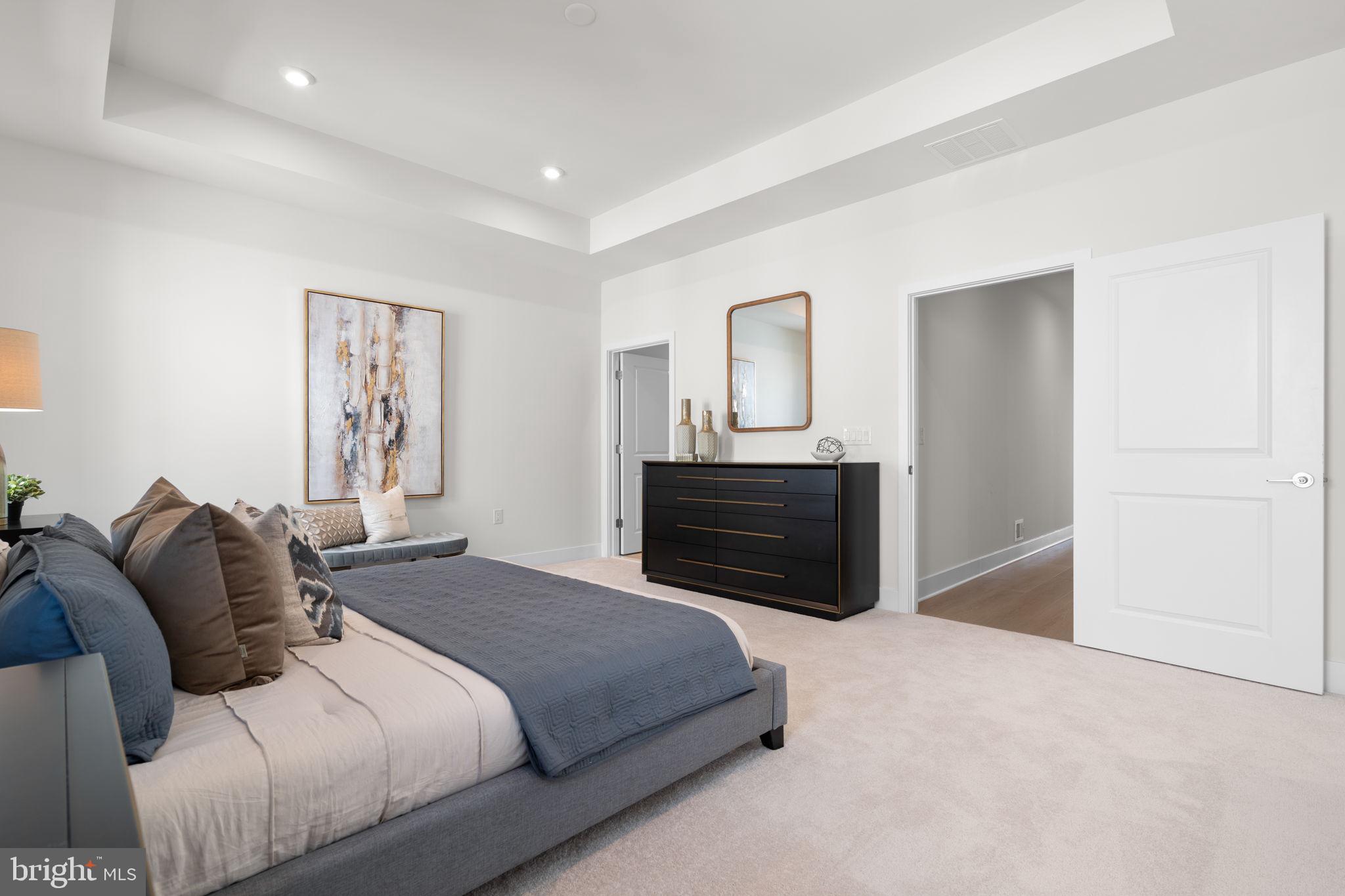 LEXINGTON 7 - Residential