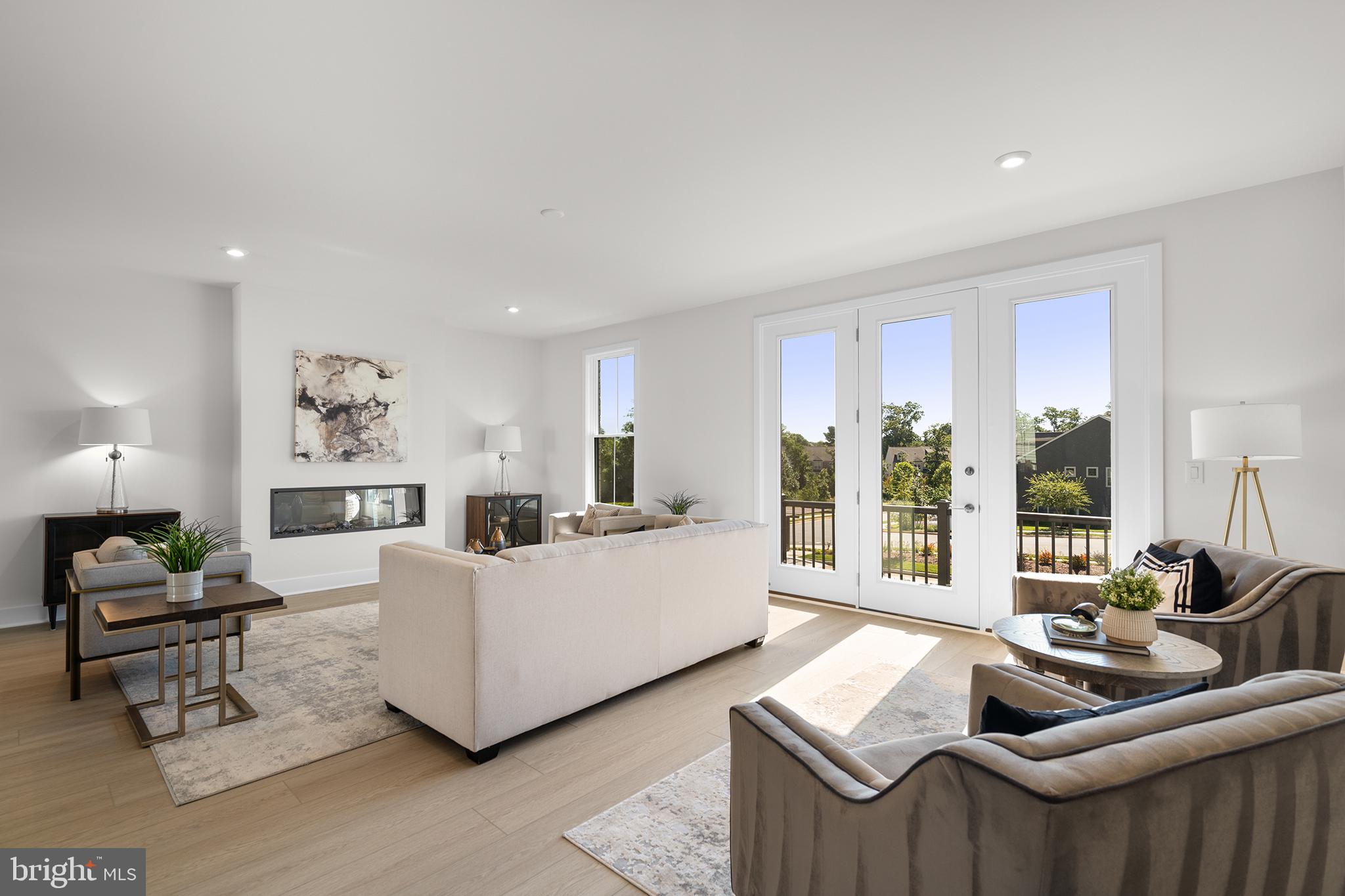 LEXINGTON 7 - Residential