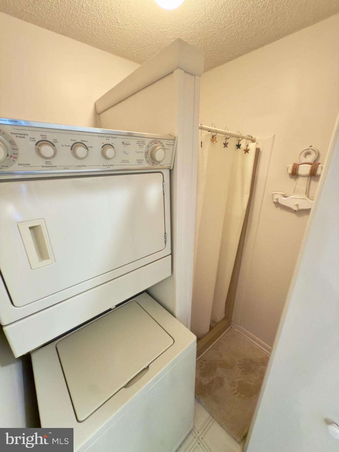 CAINE WOODS - Residential