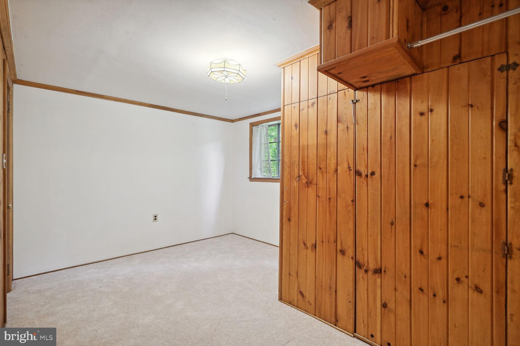 VALLEY BROOK - Residential