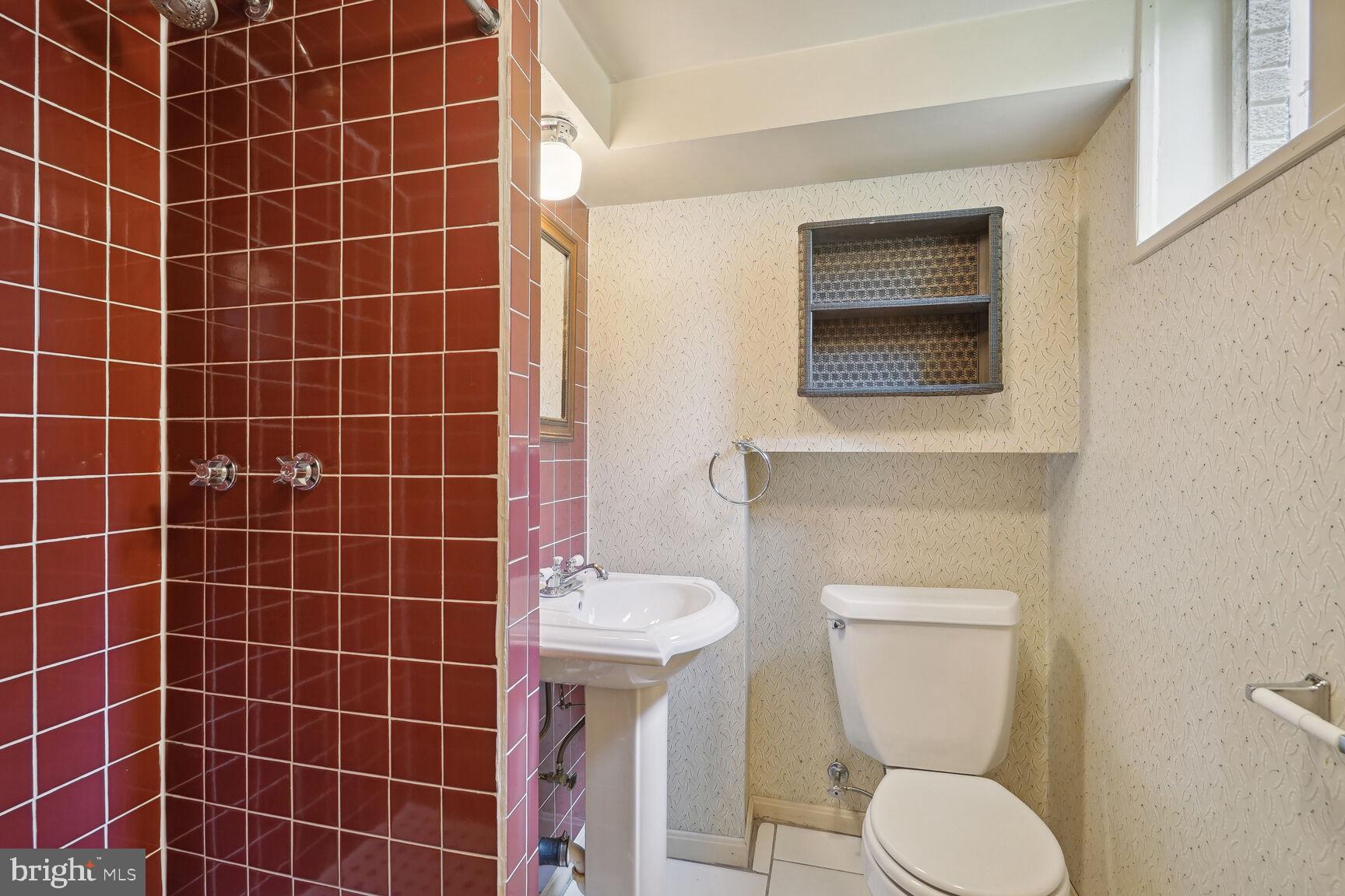 VALLEY BROOK - Residential