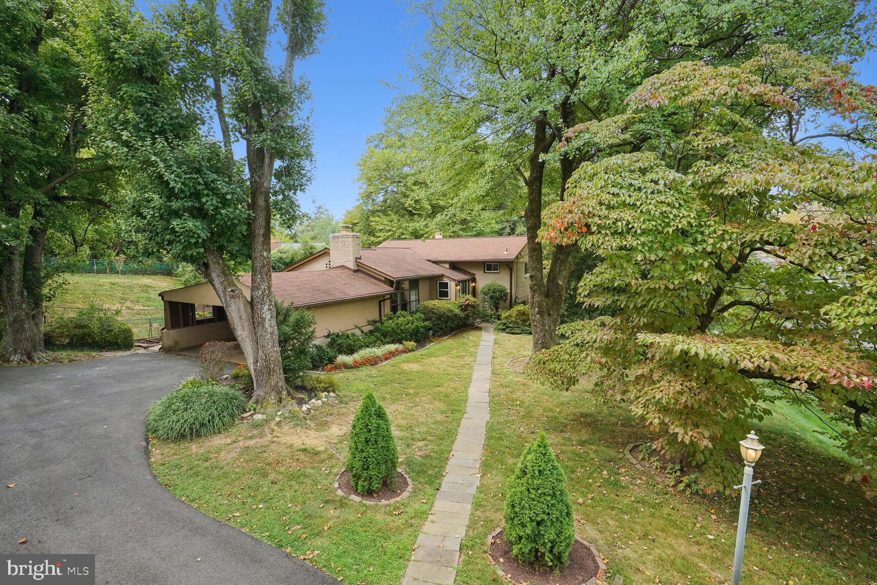 VALLEY BROOK - Residential