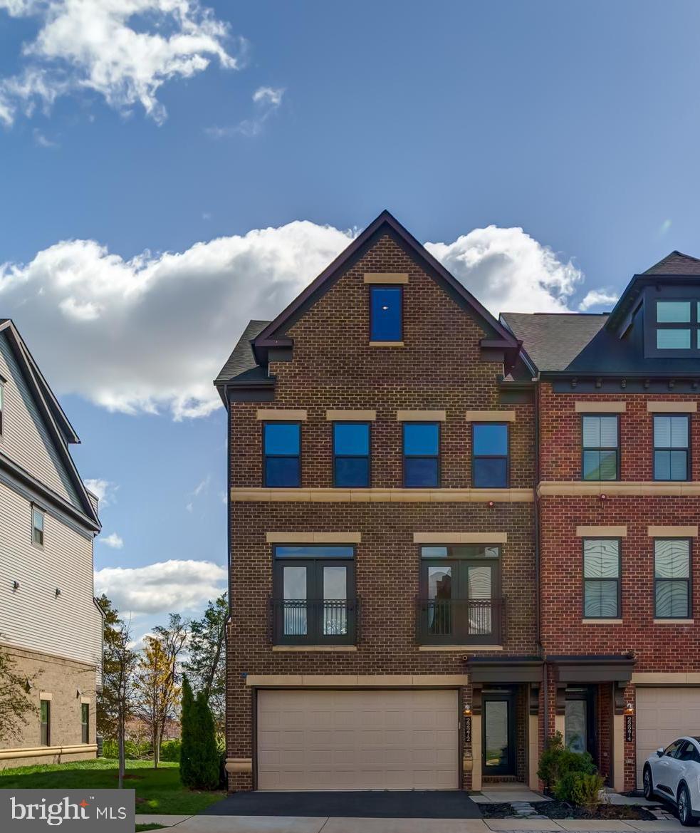 WESTMOORE AT MOOREFIELD - Residential Lease