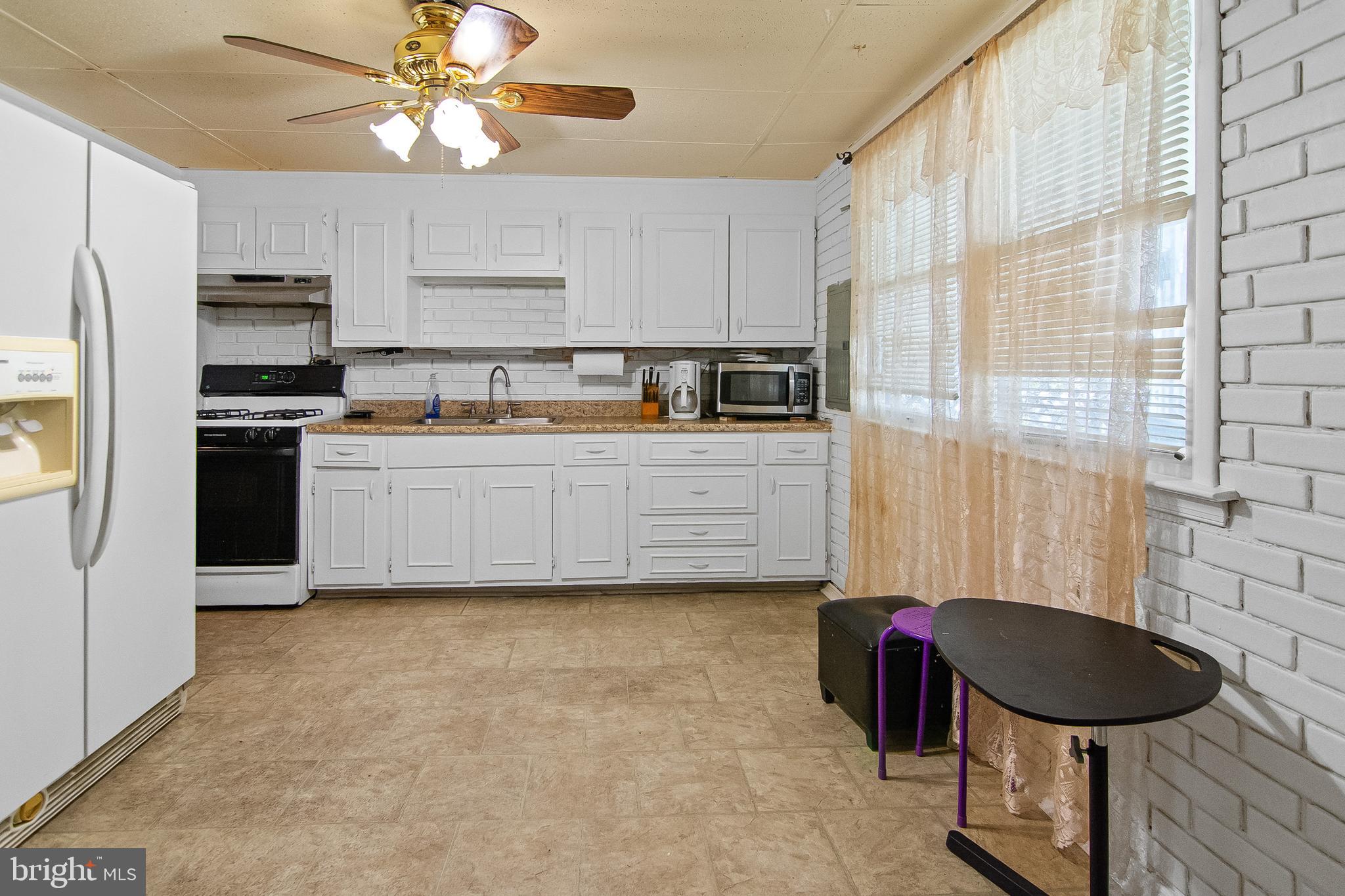 RIVERVIEW - Residential