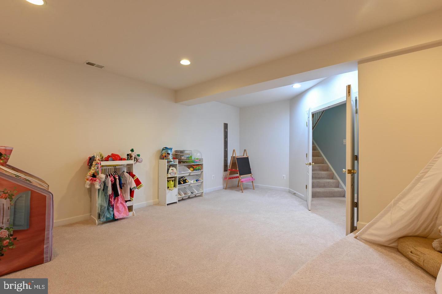 MONTICELLO - Residential Lease