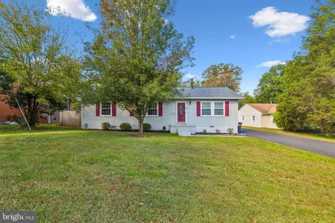 7712 Pine Street, Manassas, VA MLS: VAPW2107196