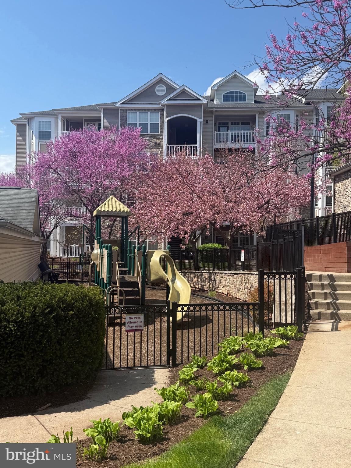 STRATFORD CLUB - Residential