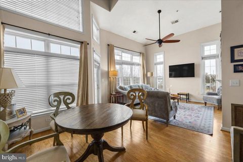 Property photo of 501 Sunset View Terrace Se 406, Leesburg, VA 20175