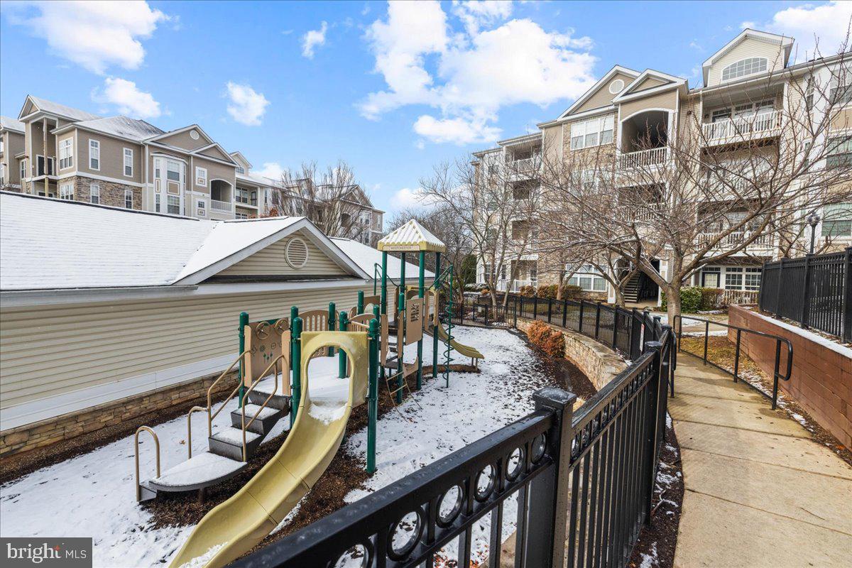 STRATFORD CLUB - Residential