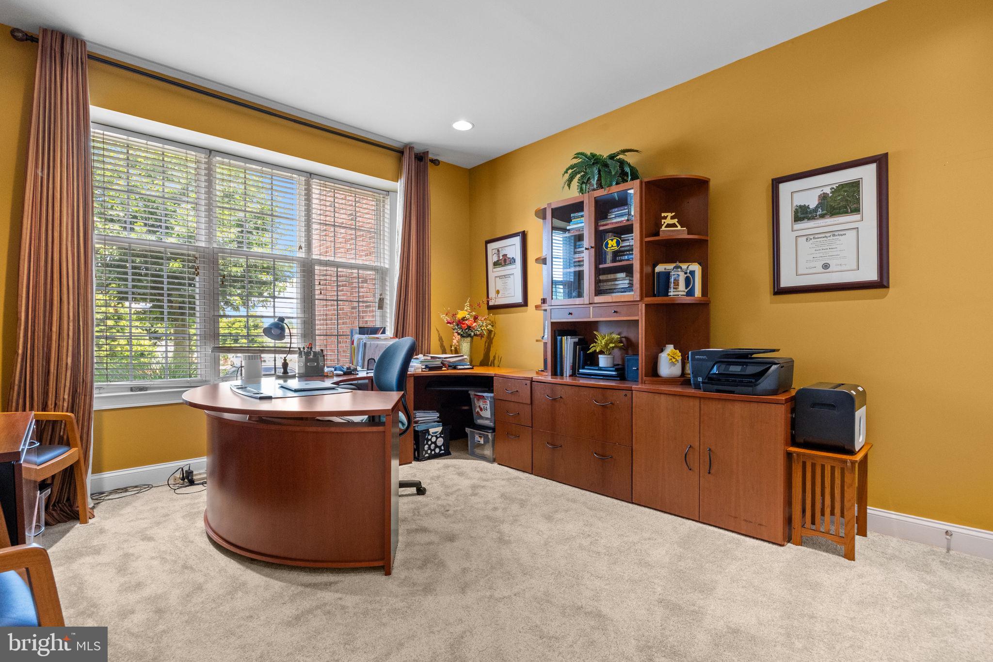 BELMONT RIDGE - Residential