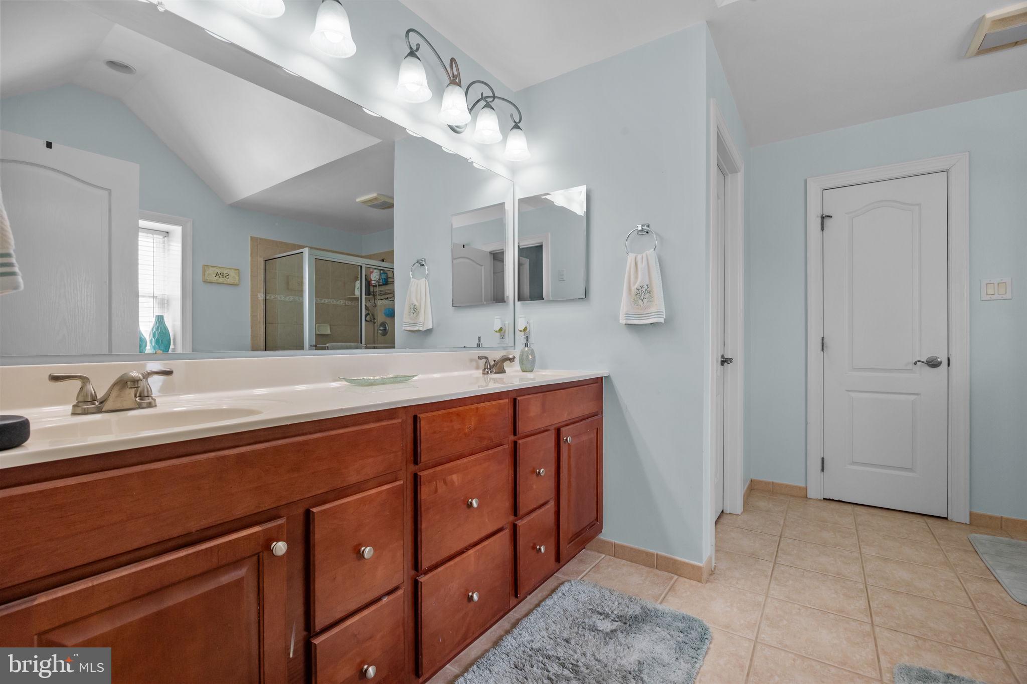 BELMONT RIDGE - Residential