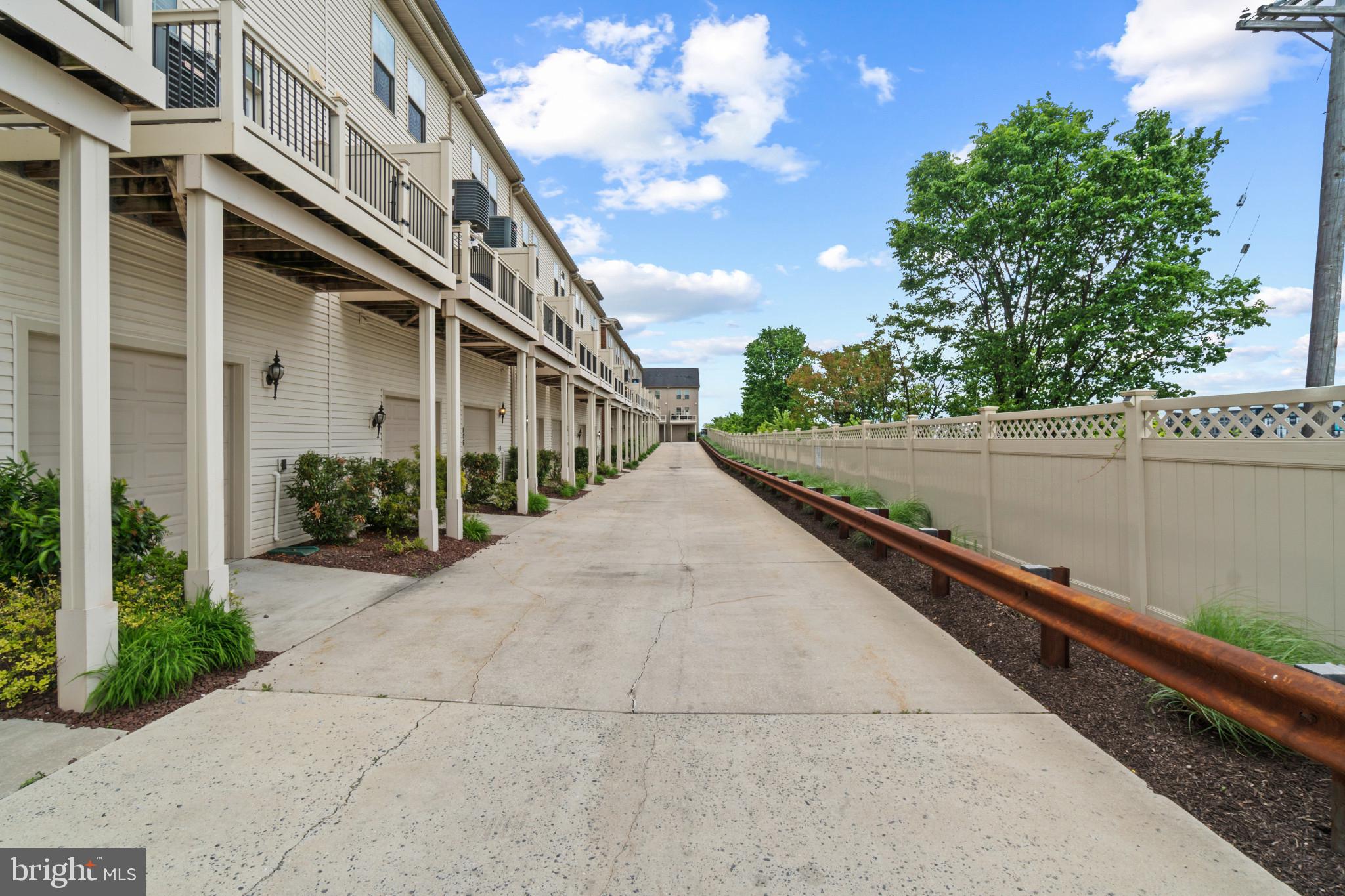 O'DONNELL SQUARE - Residential