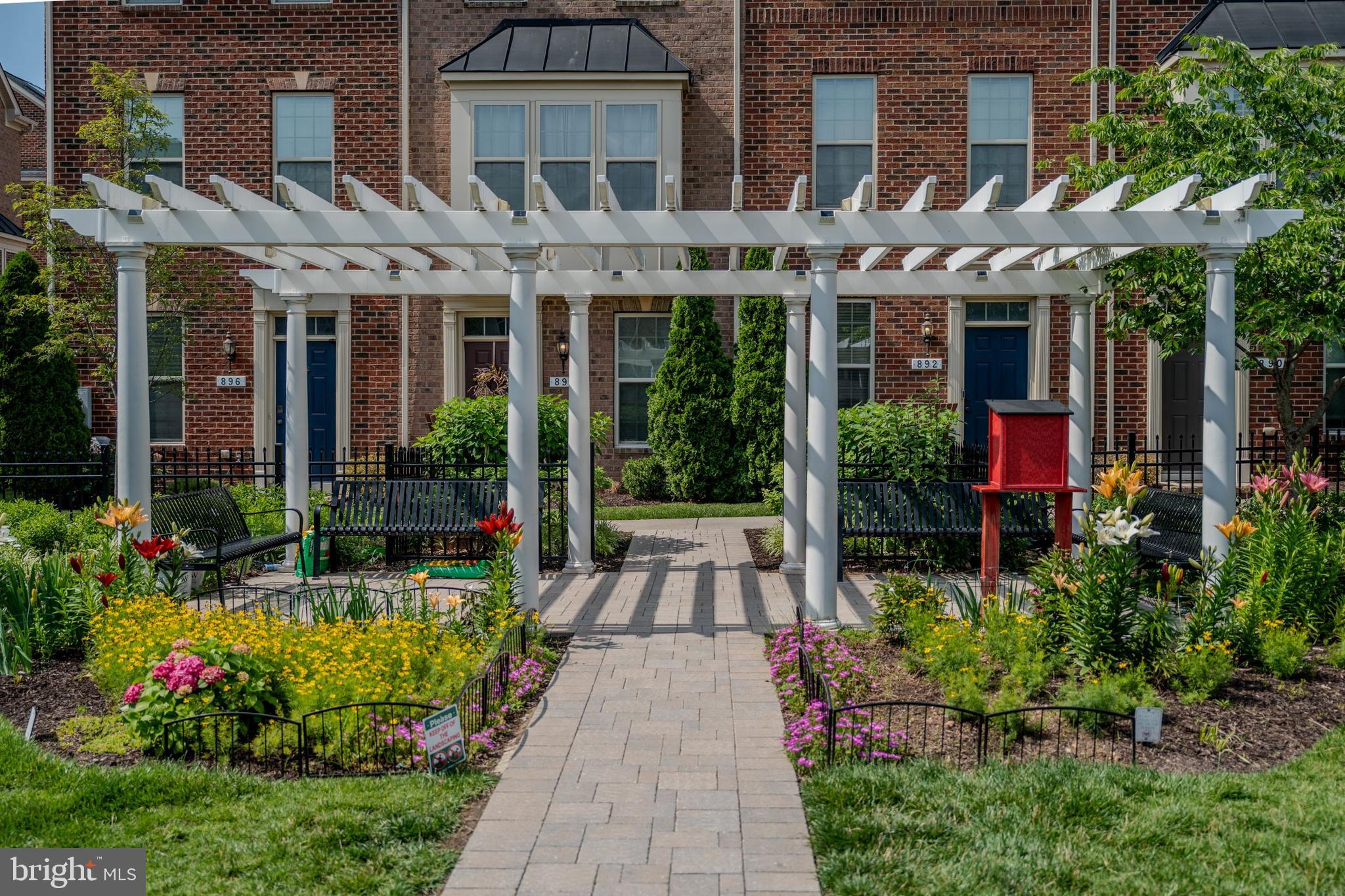 O'DONNELL SQUARE - Residential