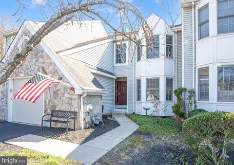 Townhouse For Sale - 52 Bogey Circle<br/> DOYLESTOWN, PA 18901