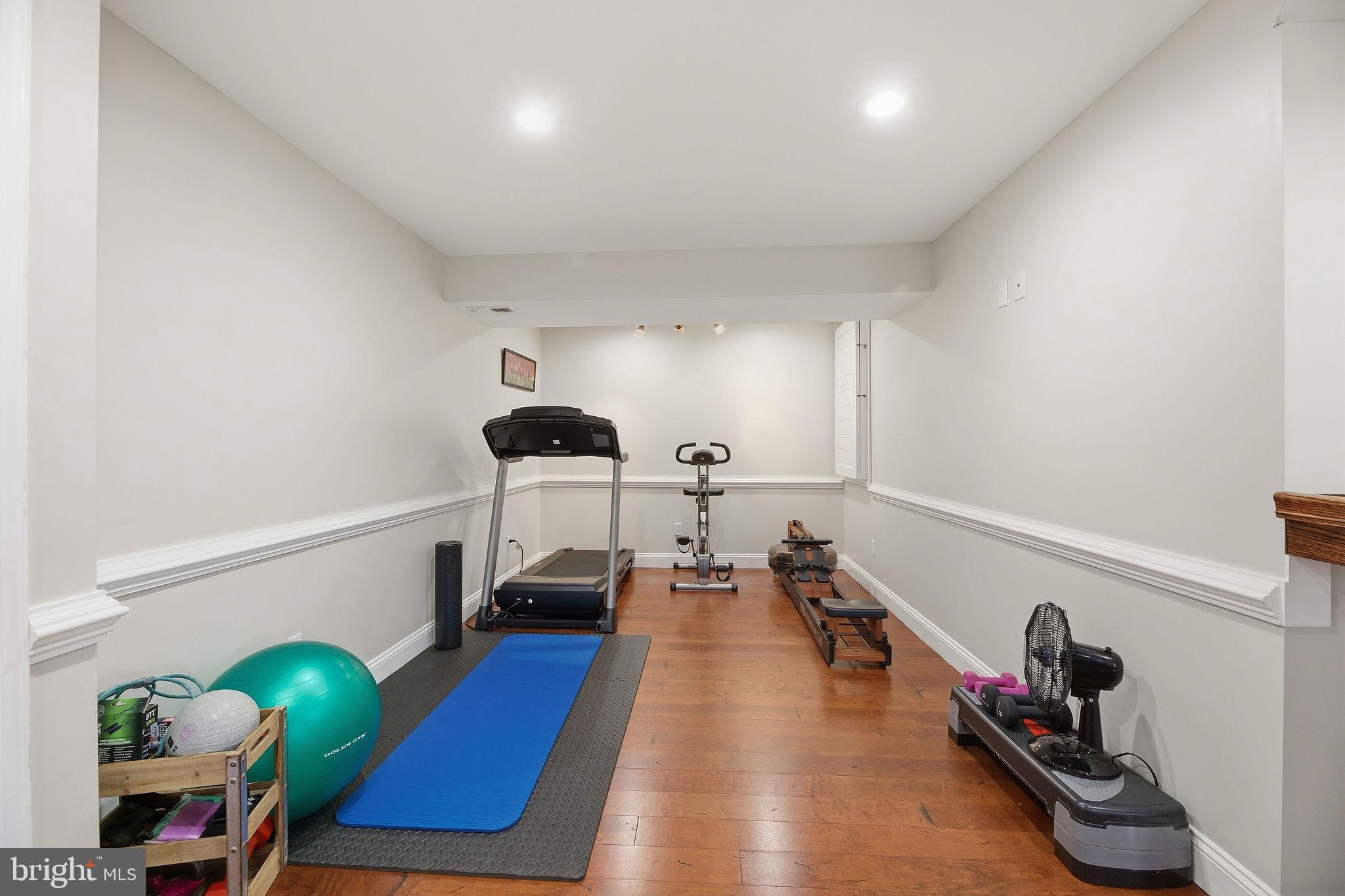 SCARBOROUGH FAIRE - Residential