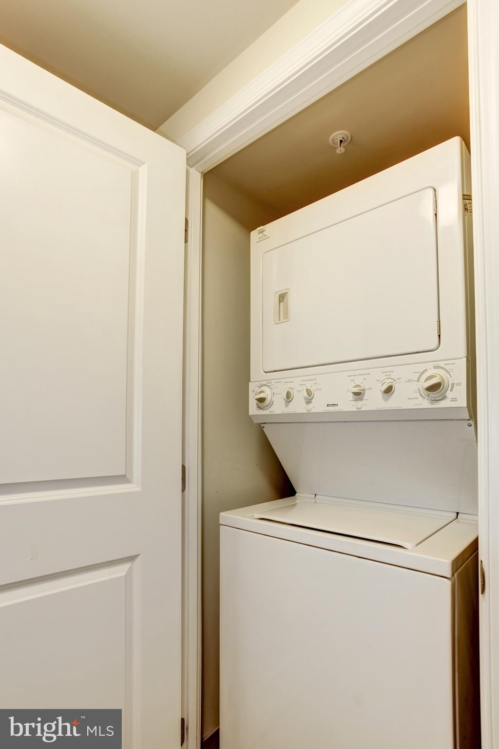 CONTINENTAL - Residential Lease