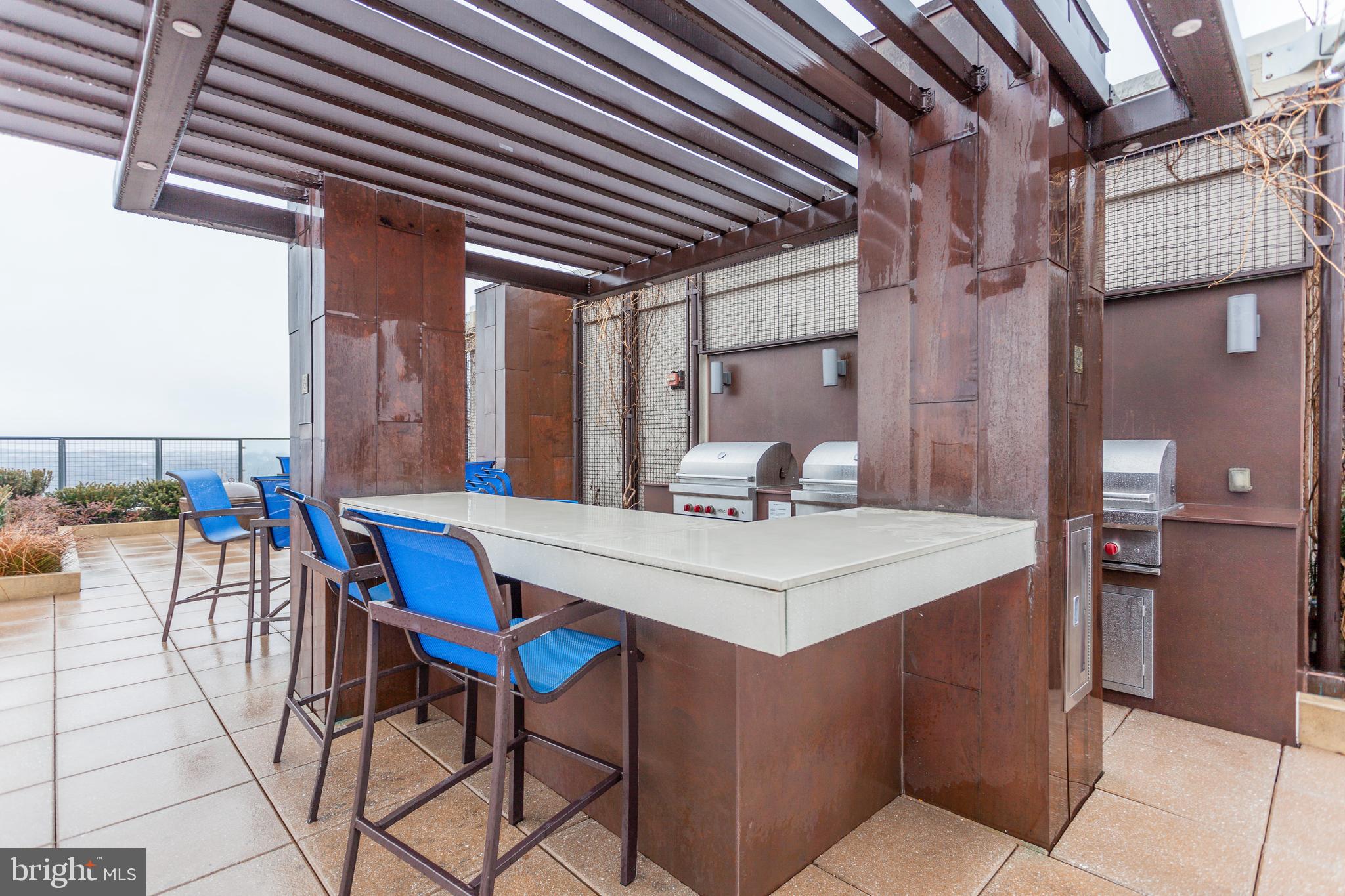 CONTINENTAL - Residential Lease