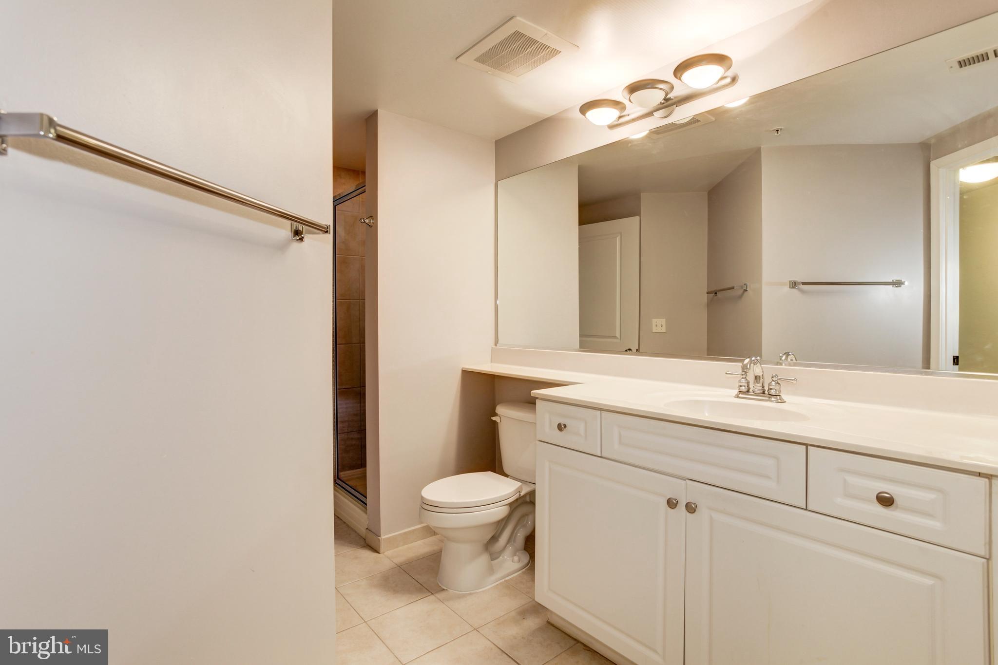 CONTINENTAL - Residential Lease