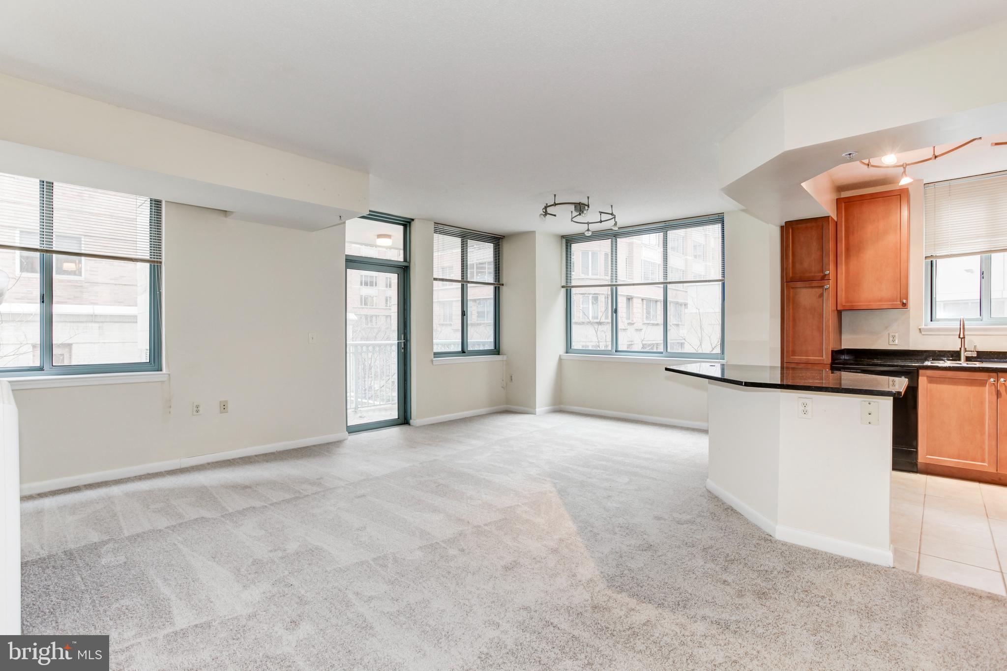 CONTINENTAL - Residential Lease