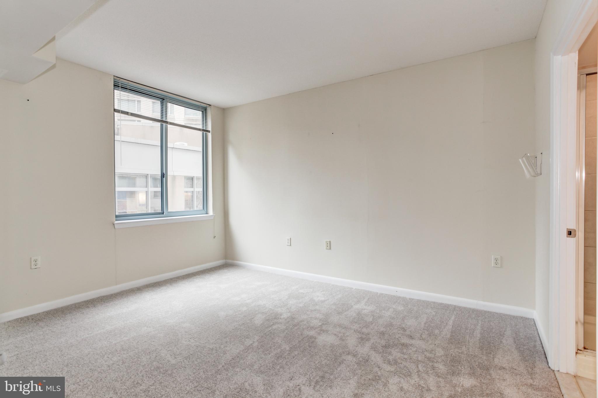 CONTINENTAL - Residential Lease