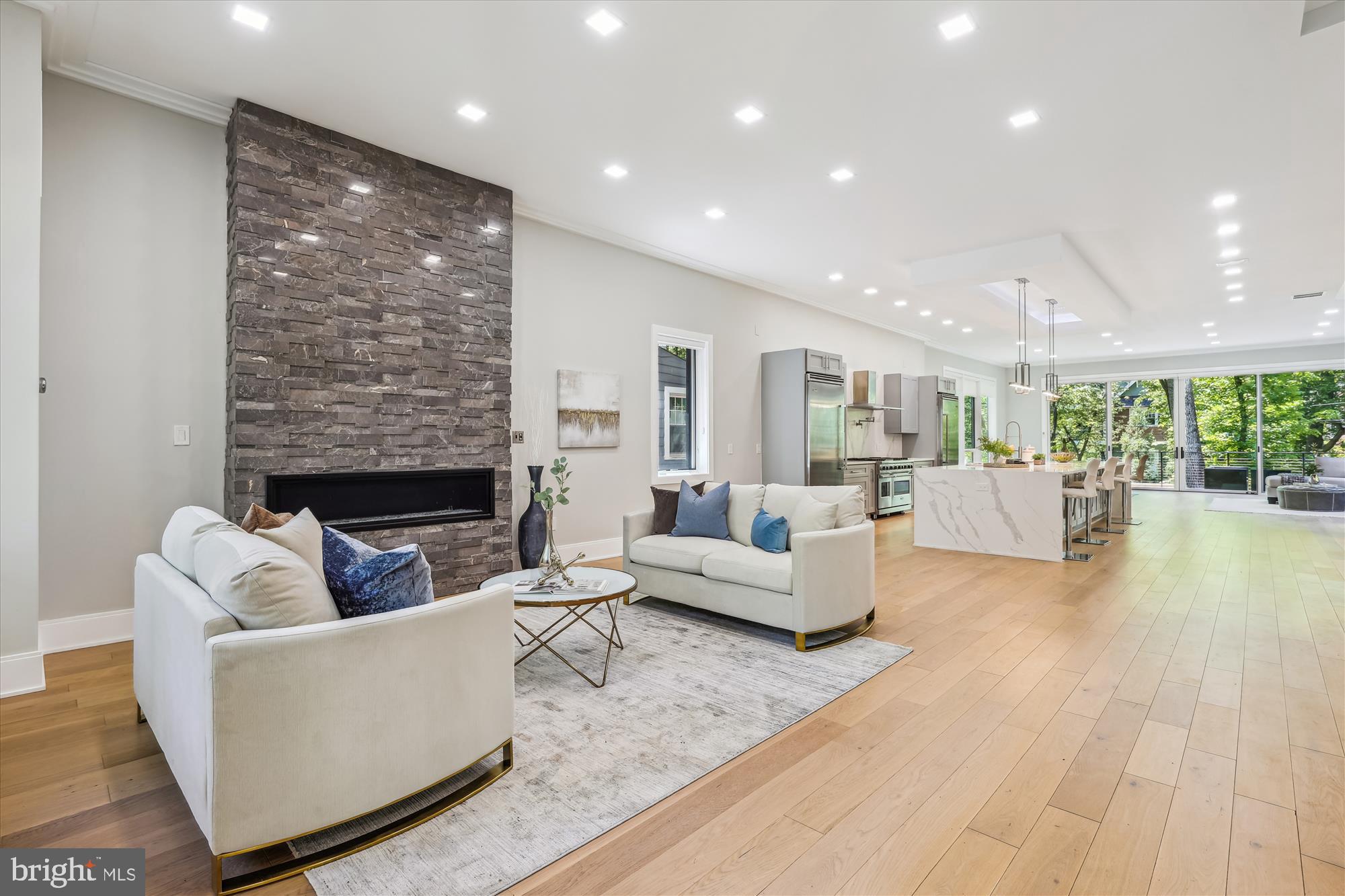 CHEVY CHASE - Residential Lease