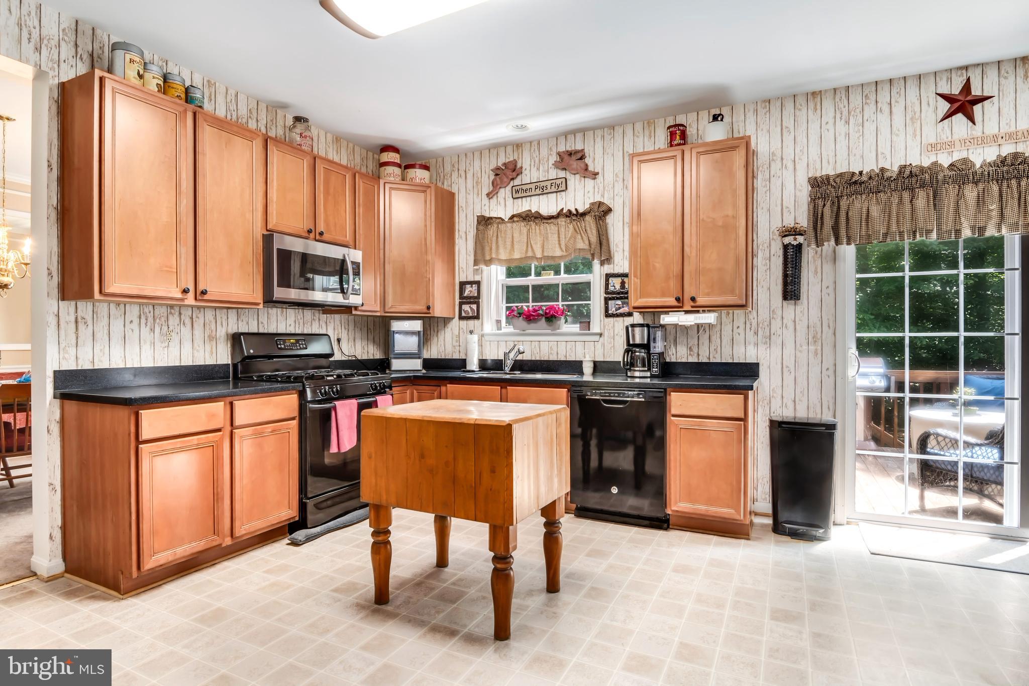 THE WOODS AT STONEY RIDG - Residential