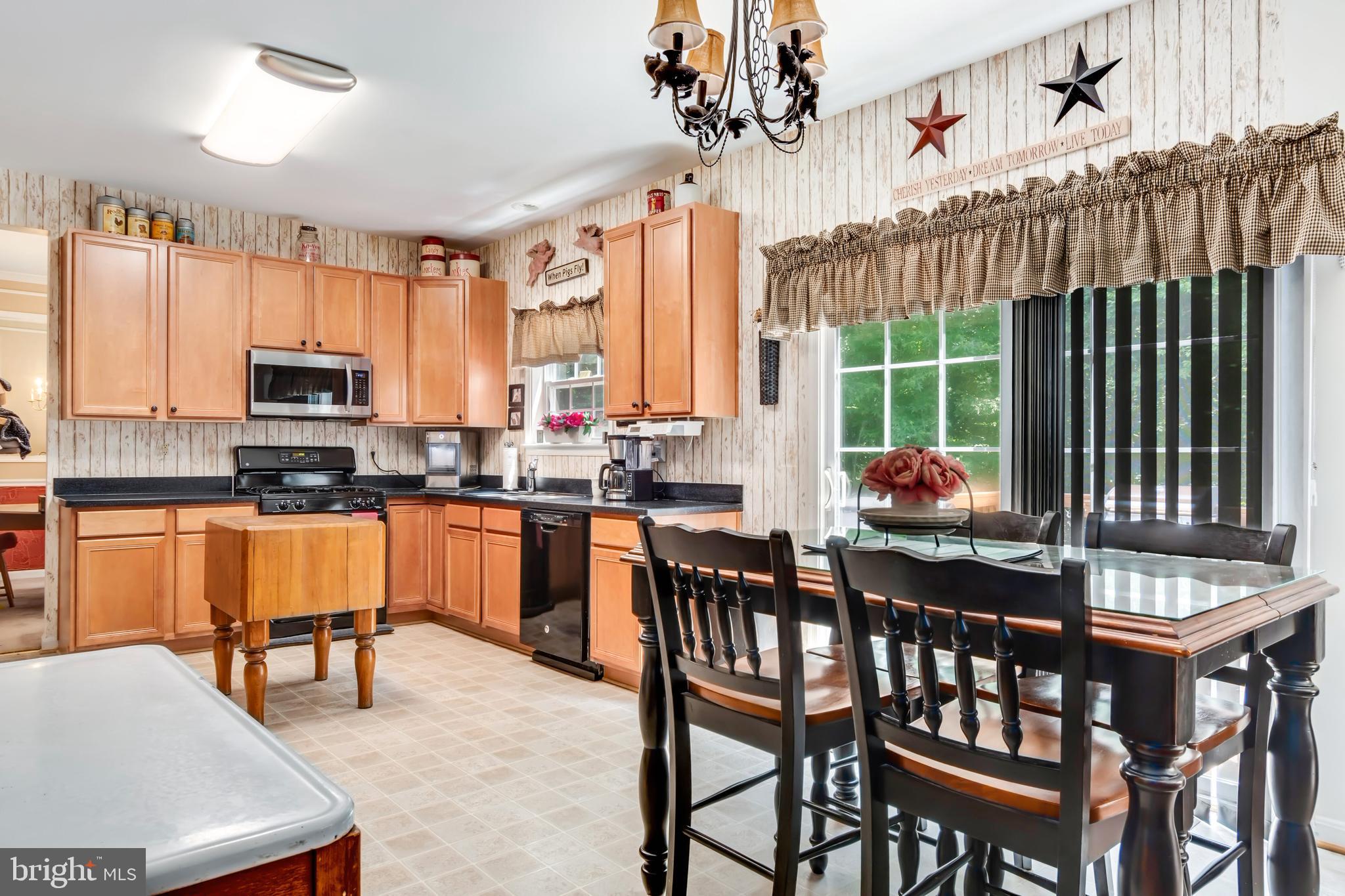 THE WOODS AT STONEY RIDG - Residential