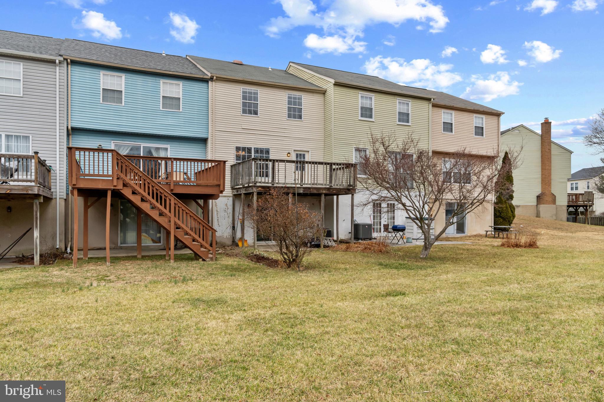 PINEDALE WOODS - Residential