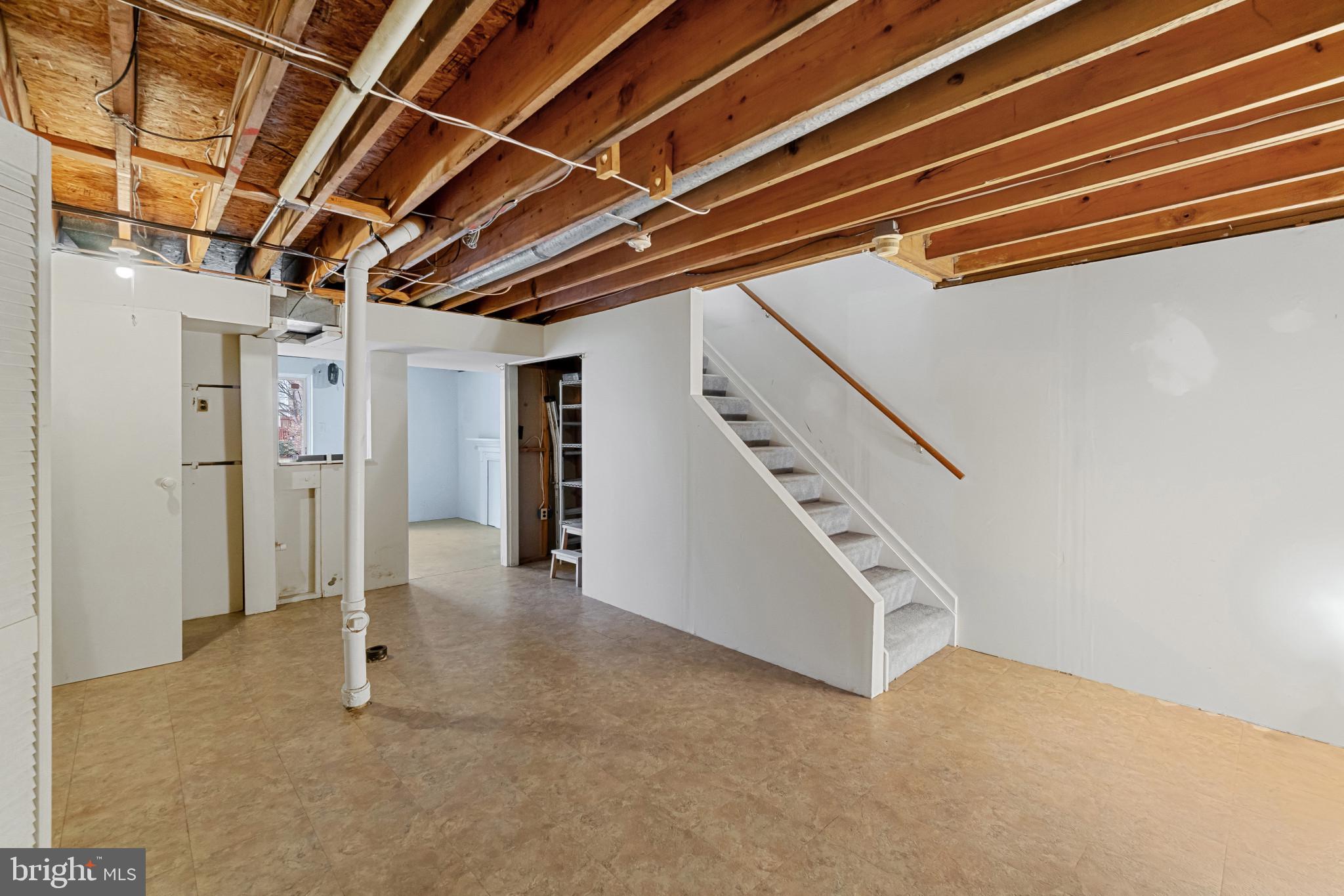 PINEDALE WOODS - Residential