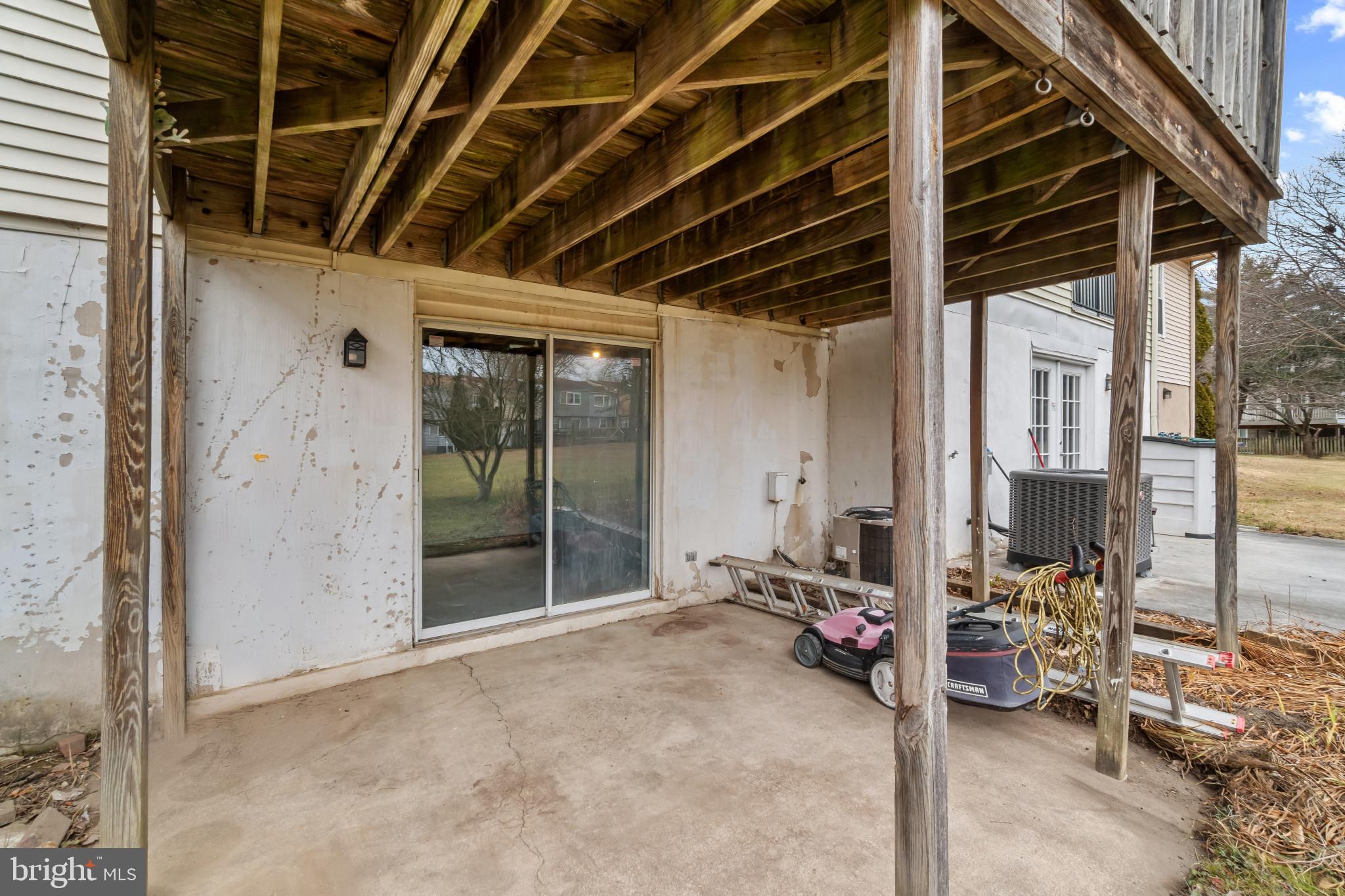 PINEDALE WOODS - Residential