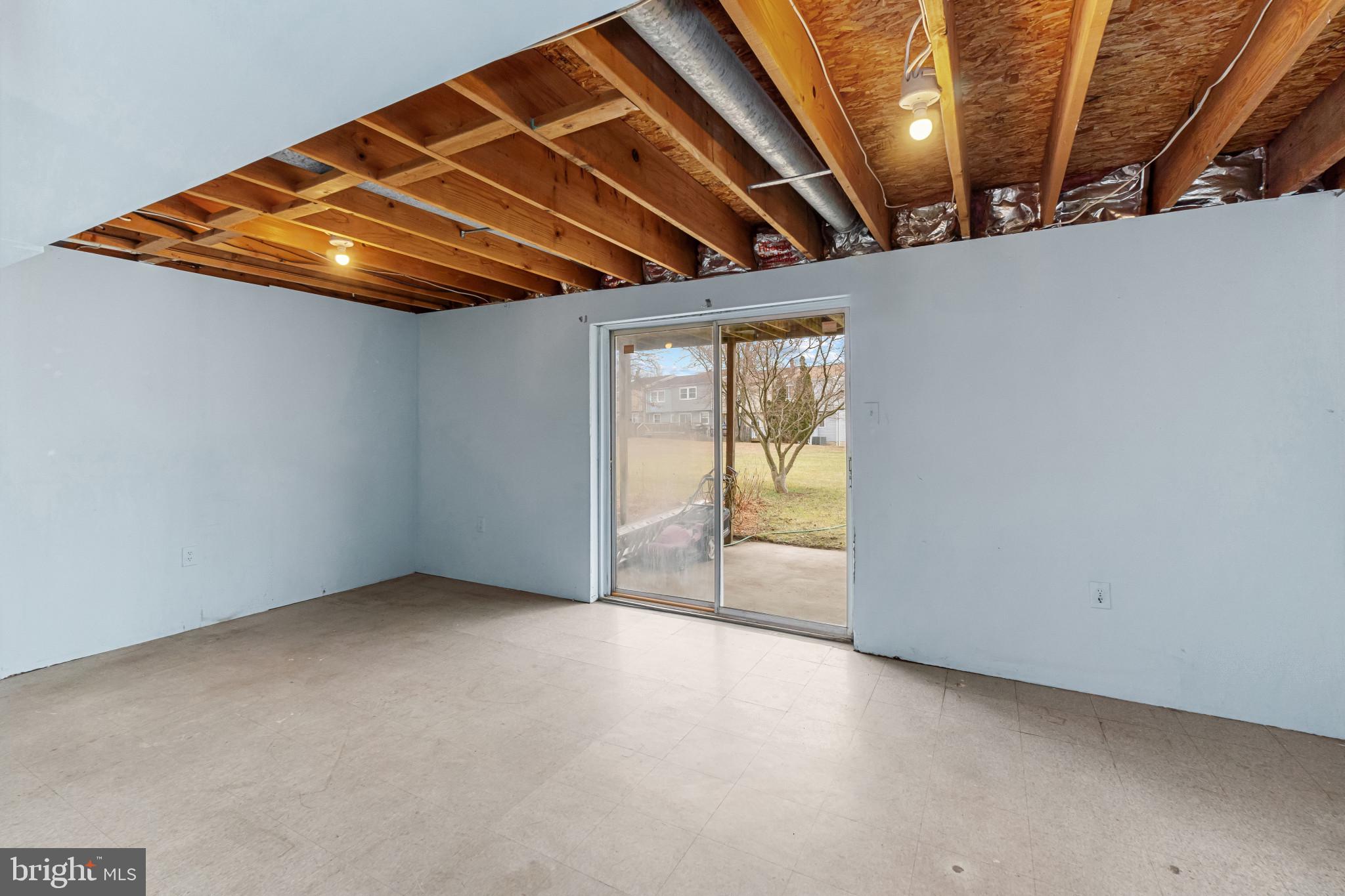 PINEDALE WOODS - Residential