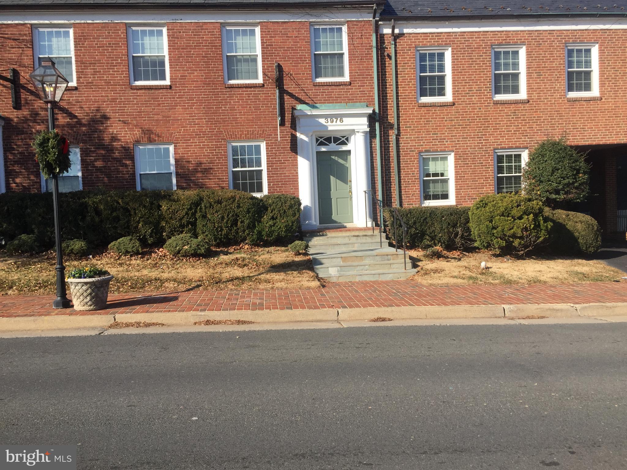 3976 CHAIN BRIDGE ROAD