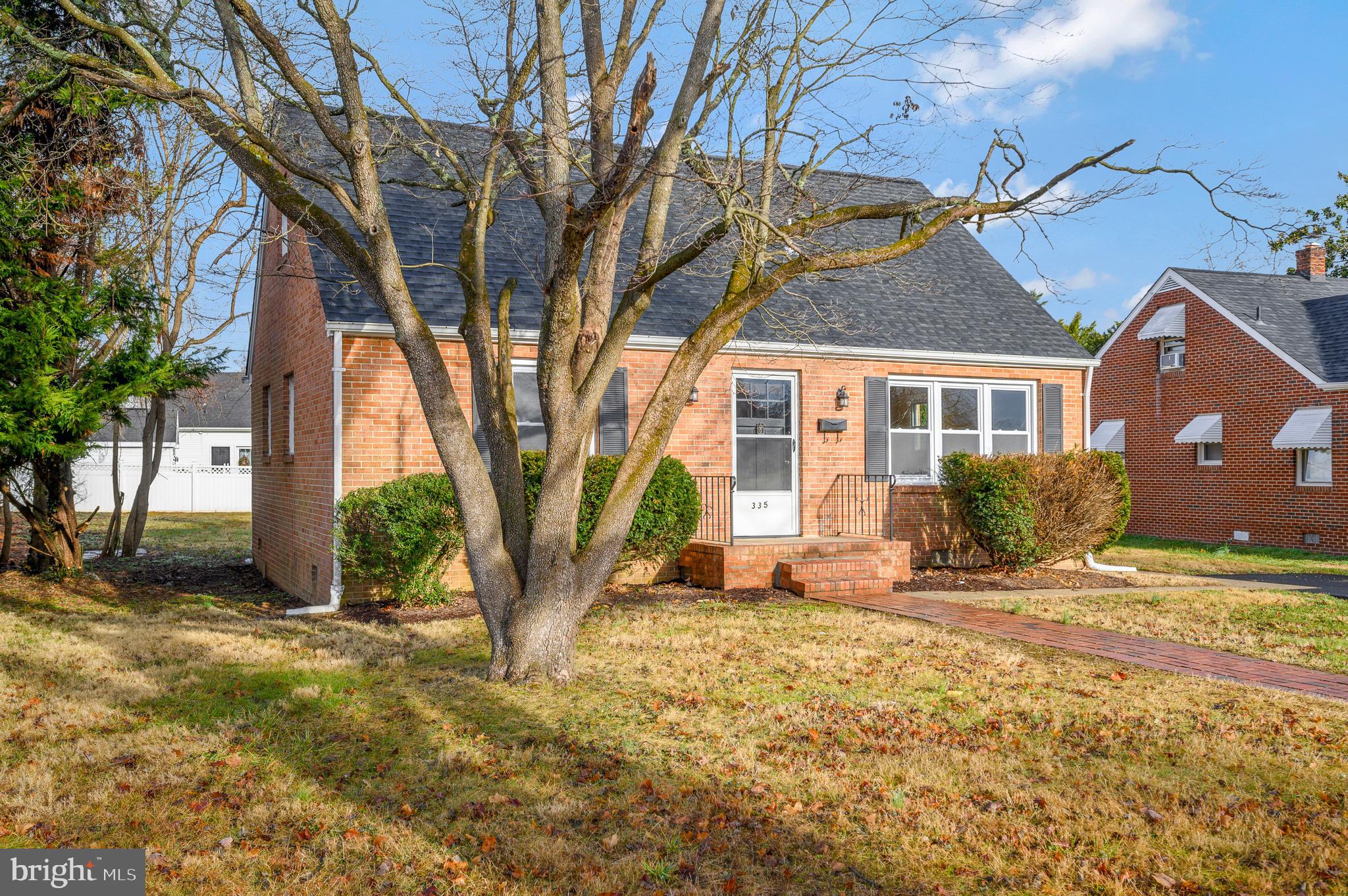 NORMANDY VILLAGE - Residential Lease