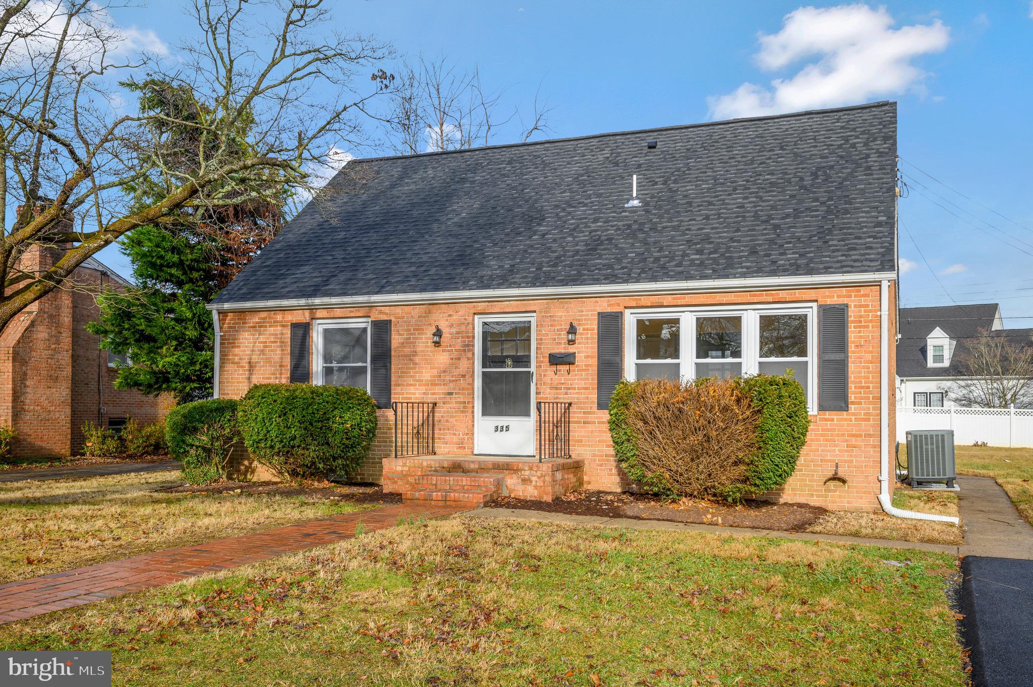 NORMANDY VILLAGE - Residential Lease