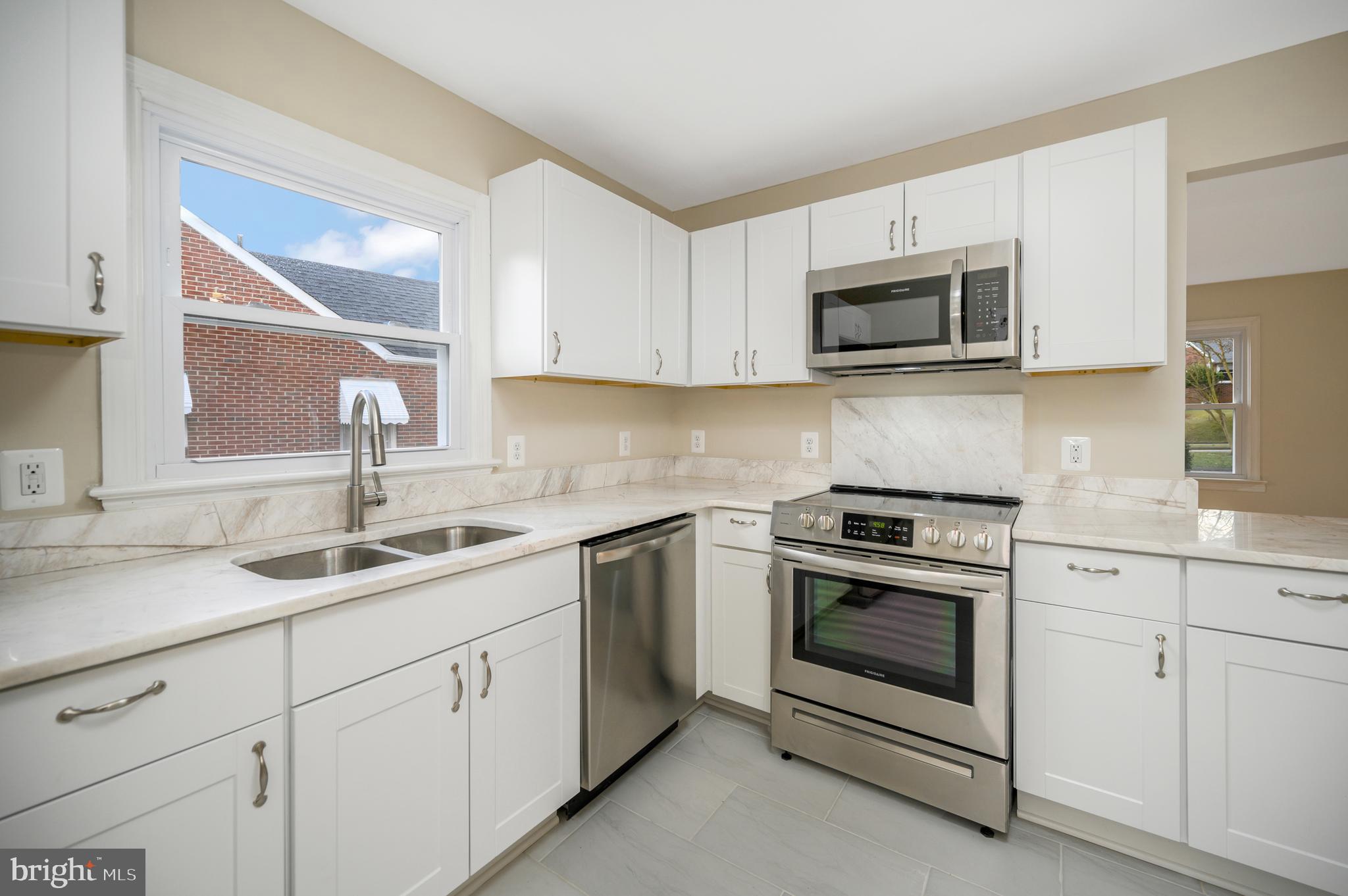 NORMANDY VILLAGE - Residential Lease