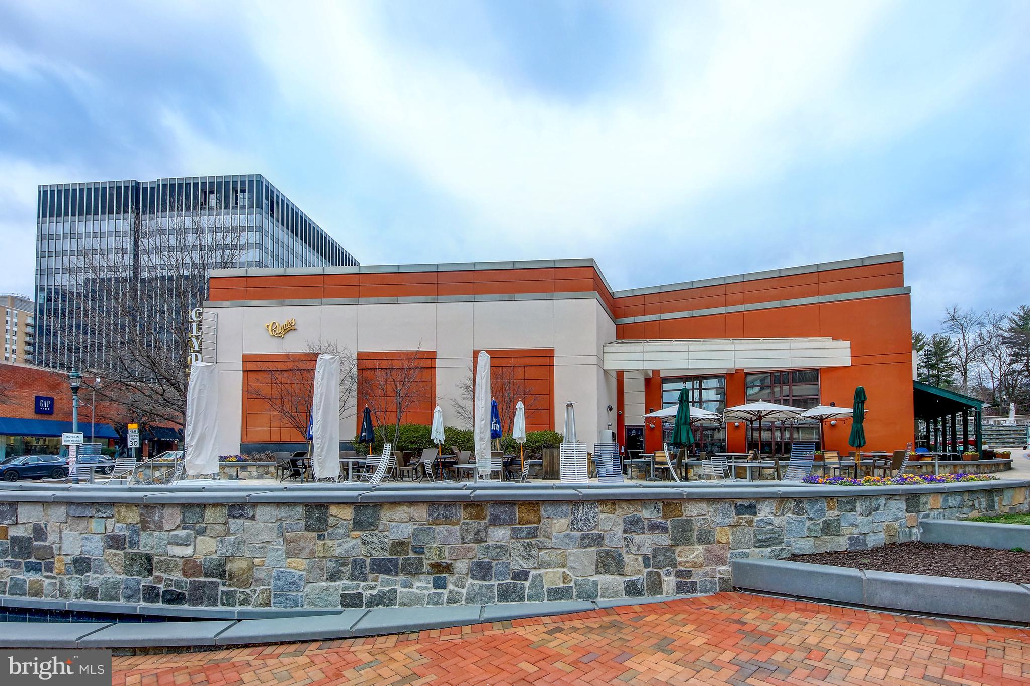 CHEVY CHASE - Residential