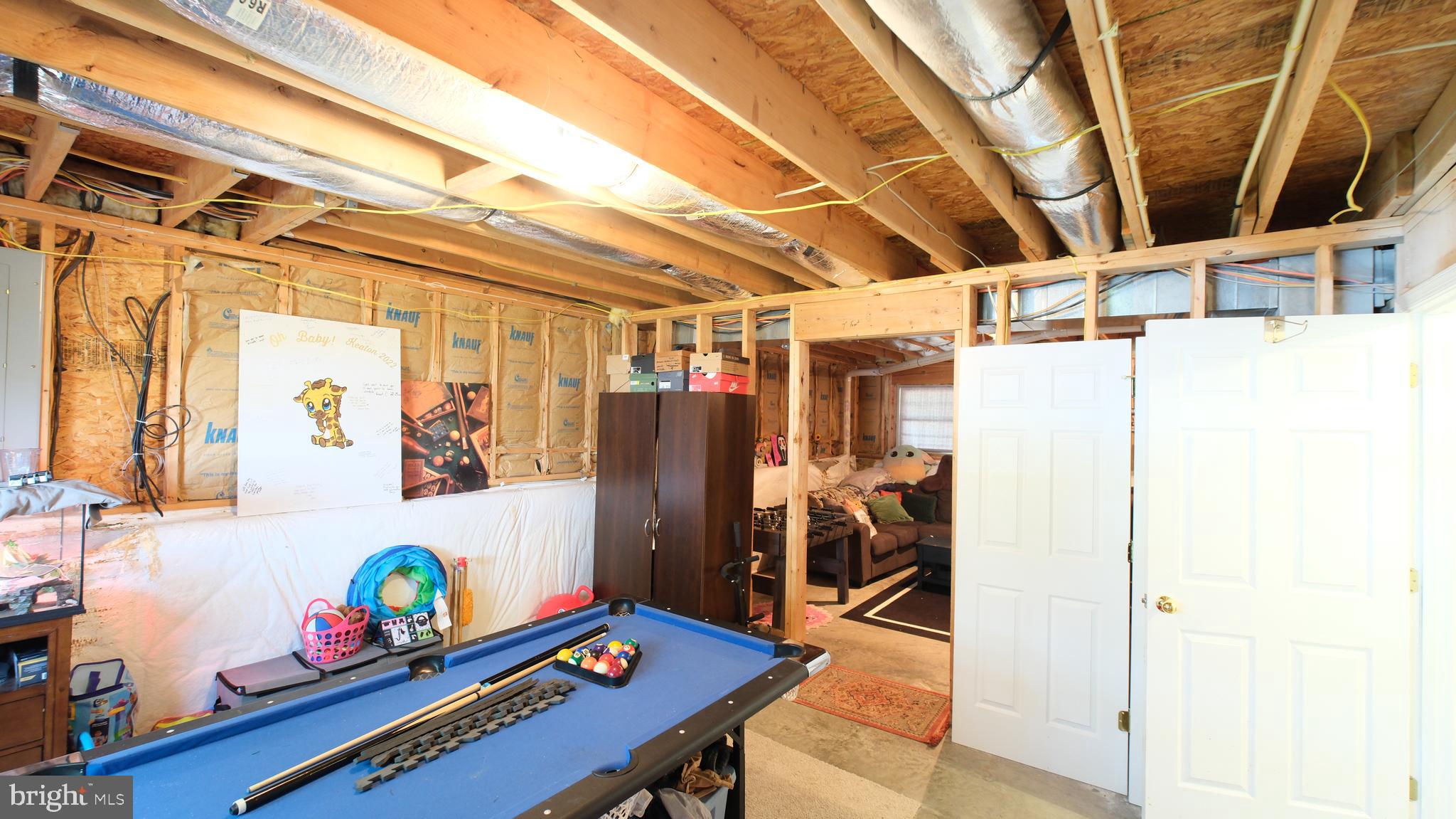 INWOOD MEADOWS - Residential