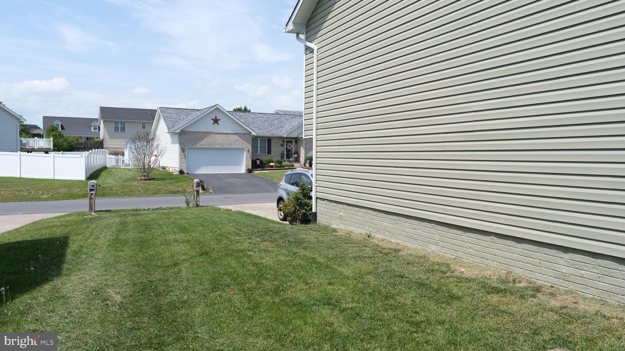 INWOOD MEADOWS - Residential