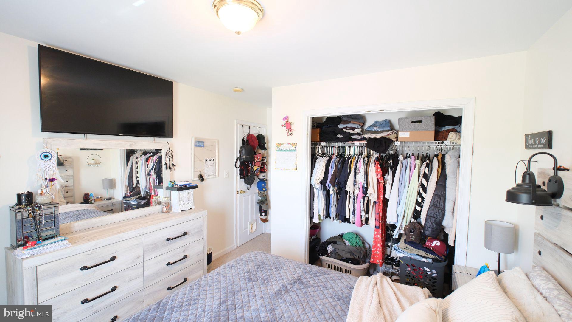 INWOOD MEADOWS - Residential