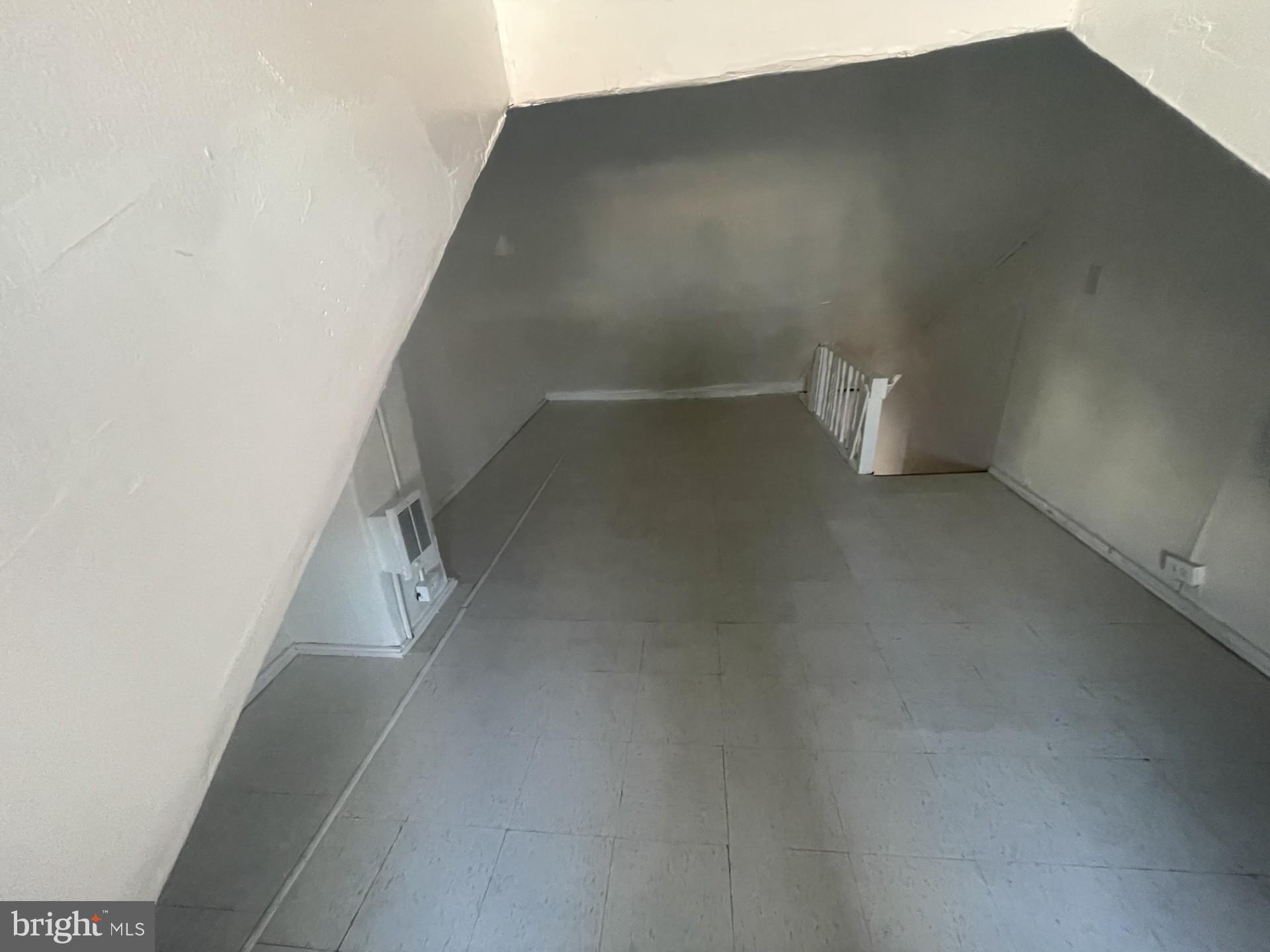 READING - Residential Lease