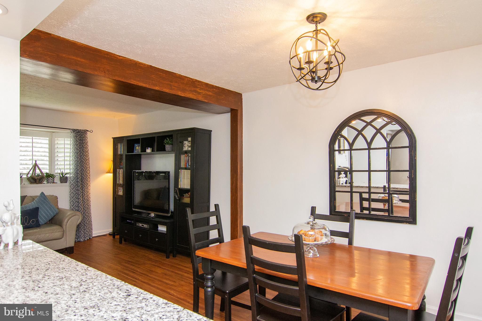 SCHOOL GARDENS - Residential