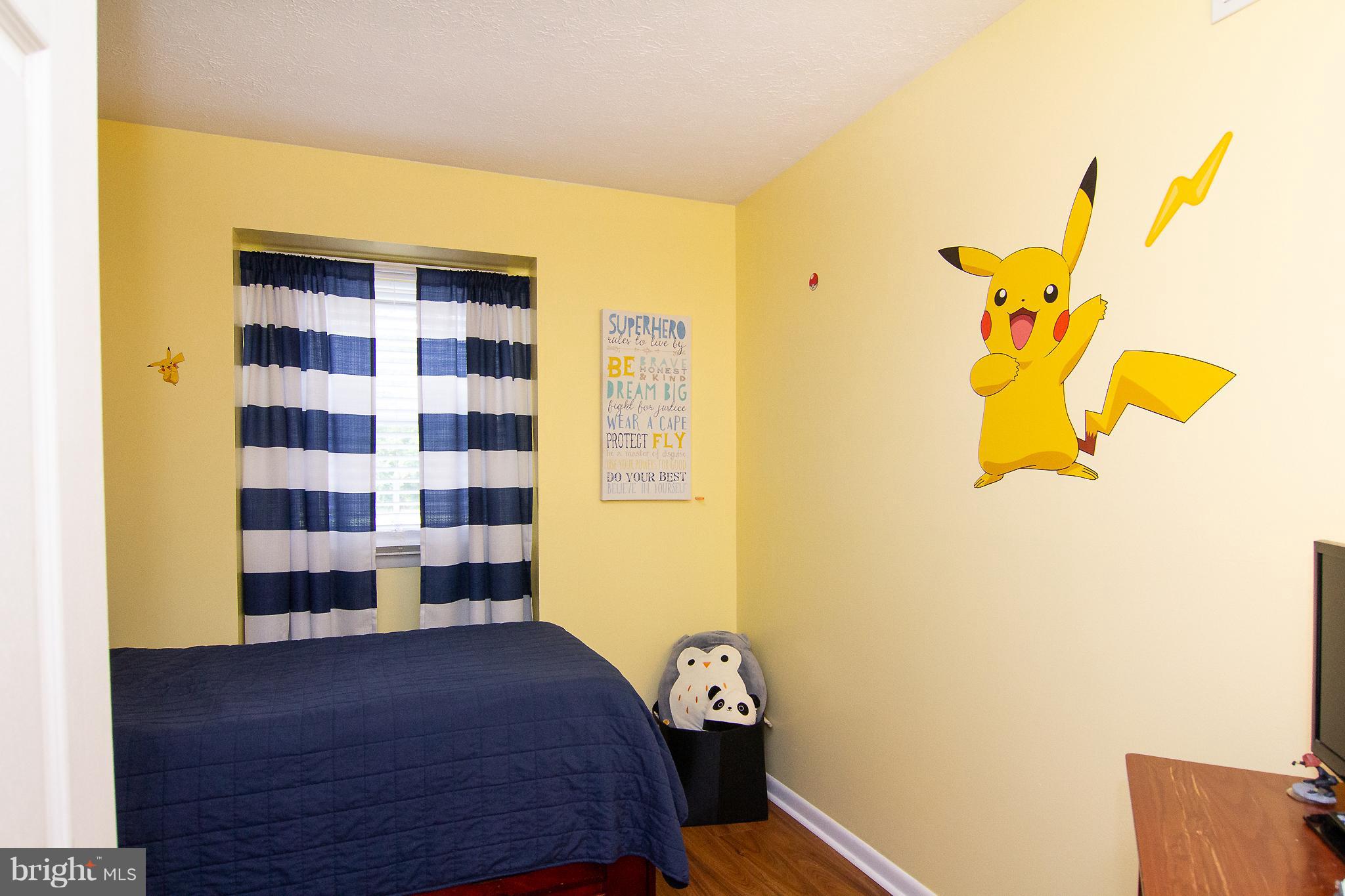 SCHOOL GARDENS - Residential