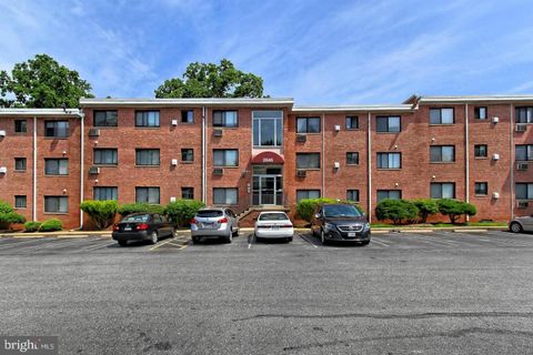 Photo of 2846 Annandale Road #220, FALLS CHURCH, VA 22042 (MLS # VAFX2319452)