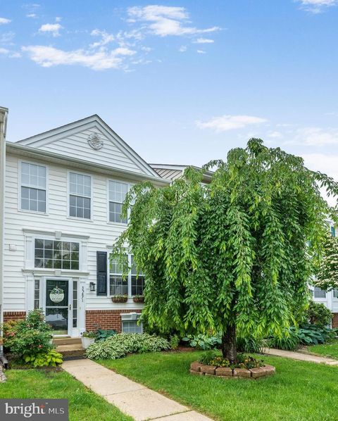 35871 DEVON PARK SQUARE ROUND HILL VA 20141